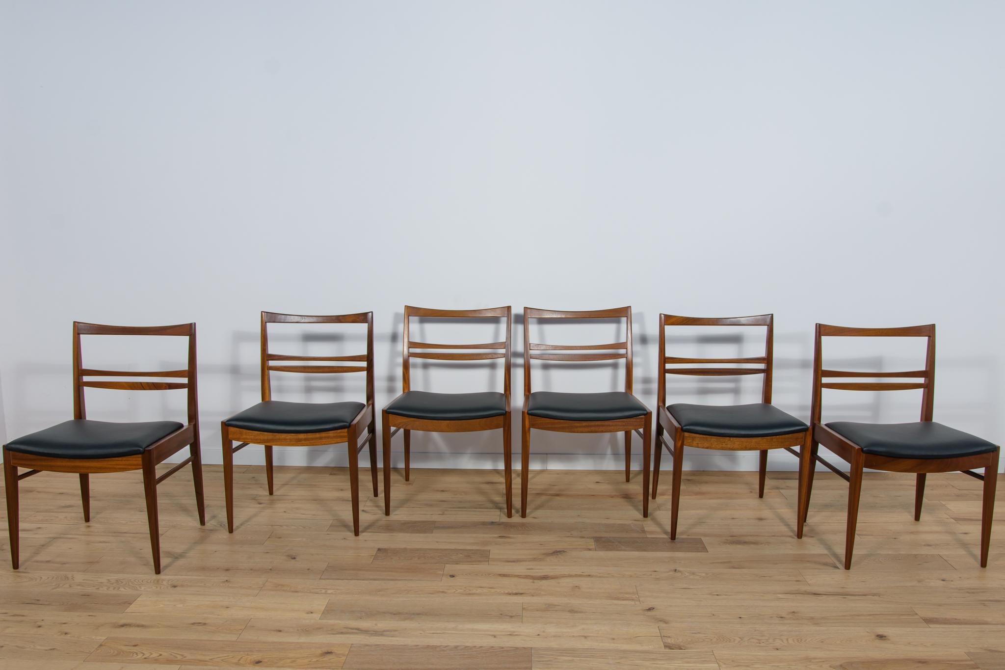 Chaises de salle à manger en teck du milieu du siècle, 1960, ensemble de 6 Excellent état - En vente à GNIEZNO, 30