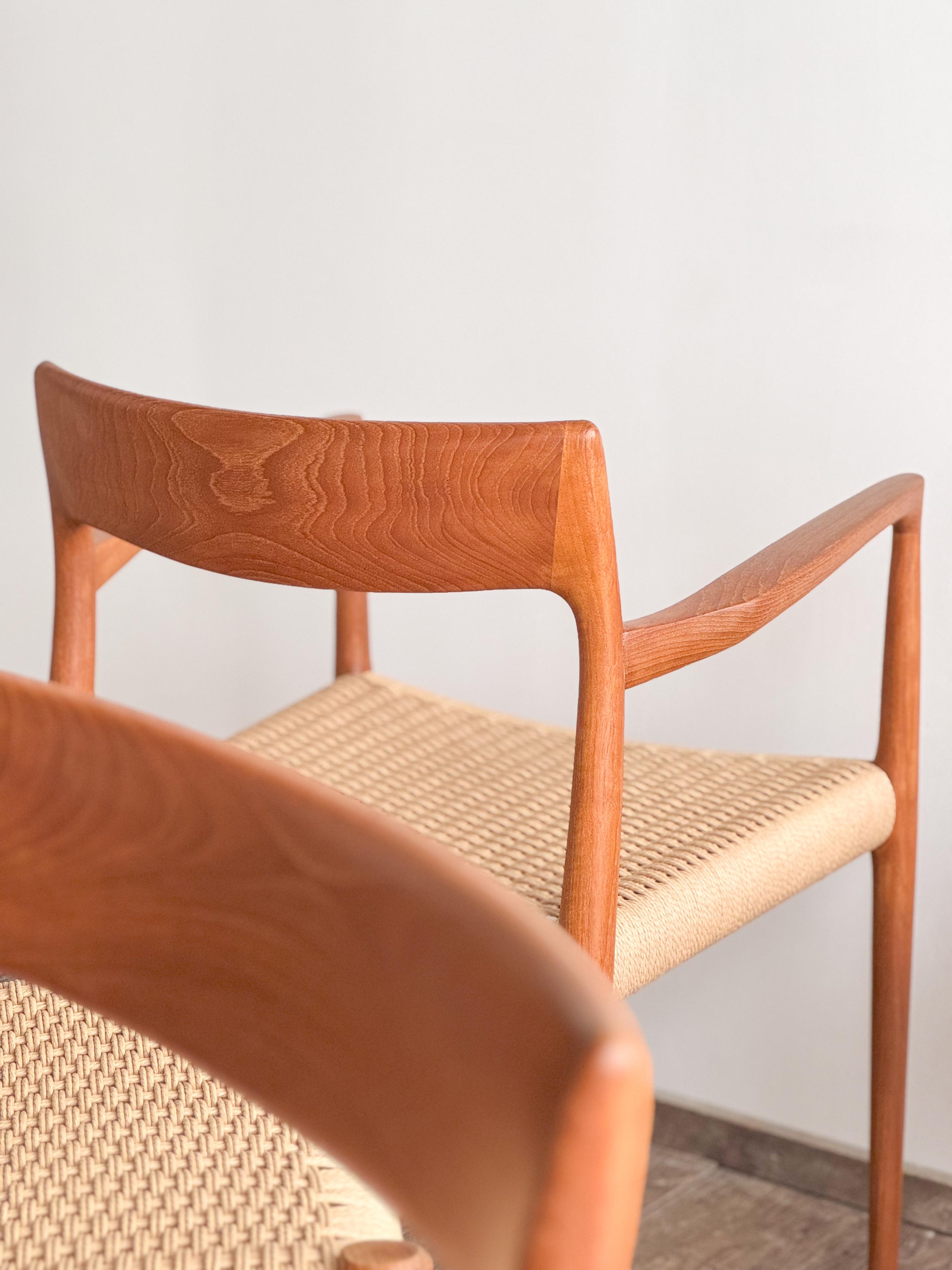 Teakholz-Esszimmerstühle #57&77 von Niels O. Møller, J. L. Moller, 8-teilig im Angebot 1