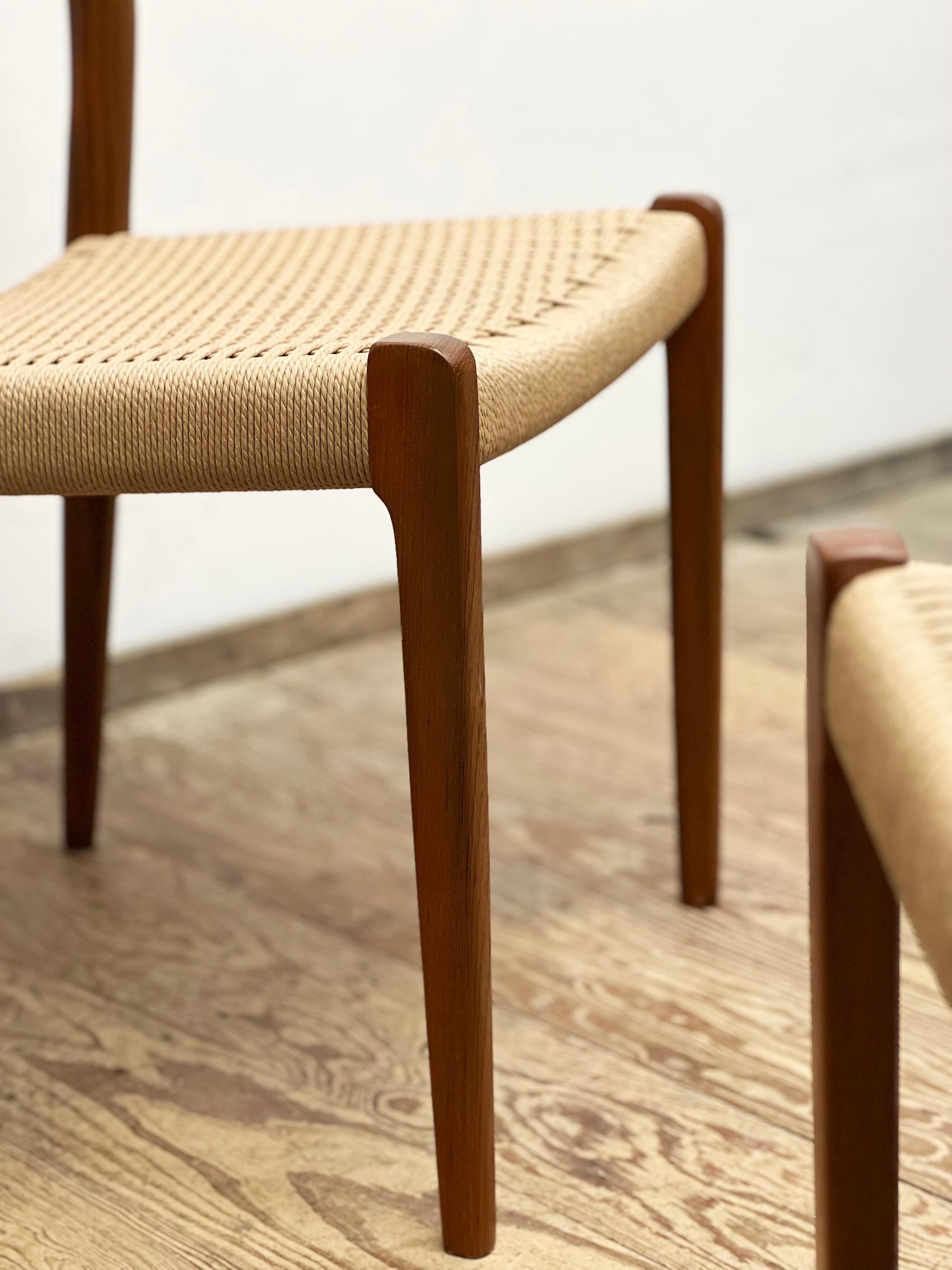 Mid-Century Teak Dining Chairs #71 by Niels O. Møller for J. L. Moller, Set of 4 For Sale 3