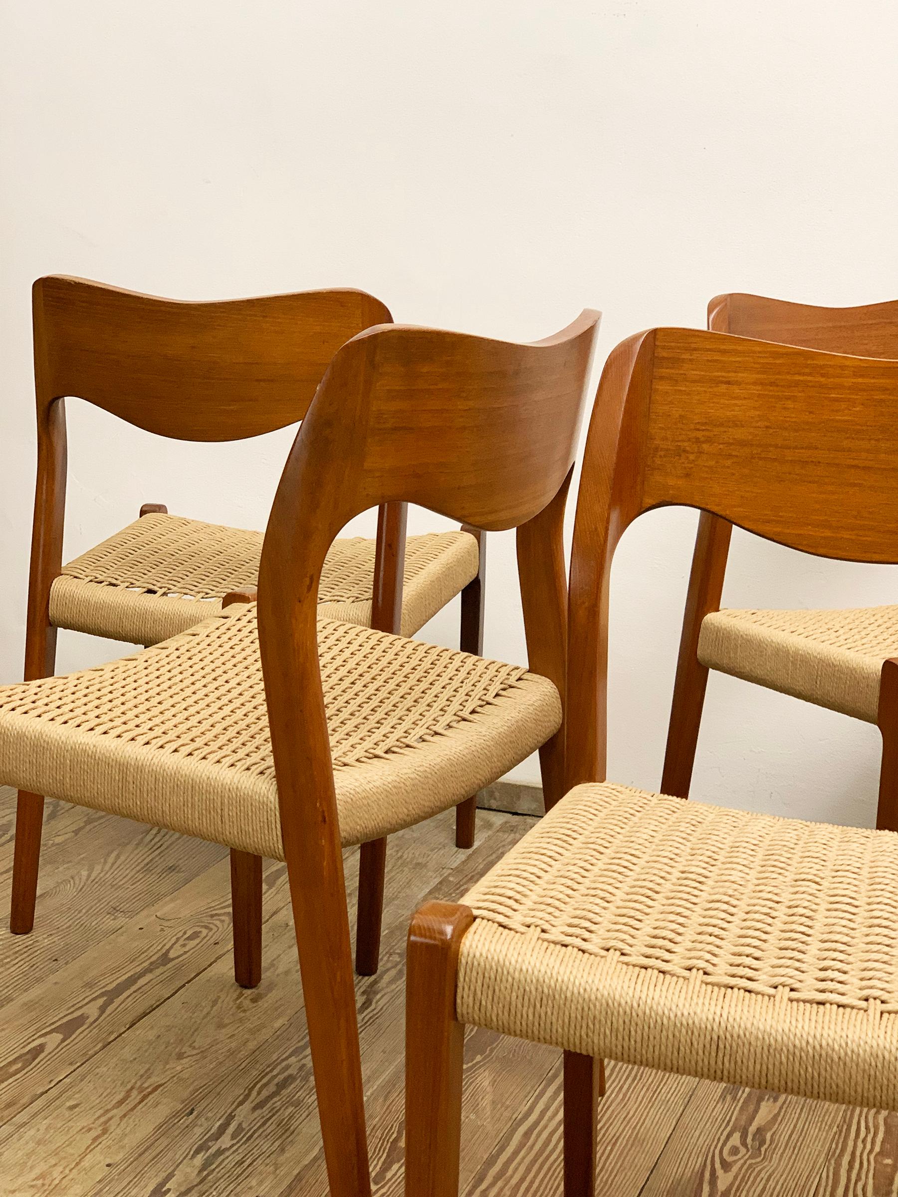 Mid-Century Teak Dining Chairs #71 by Niels O. Møller for J. L. Moller, Set of 6 2