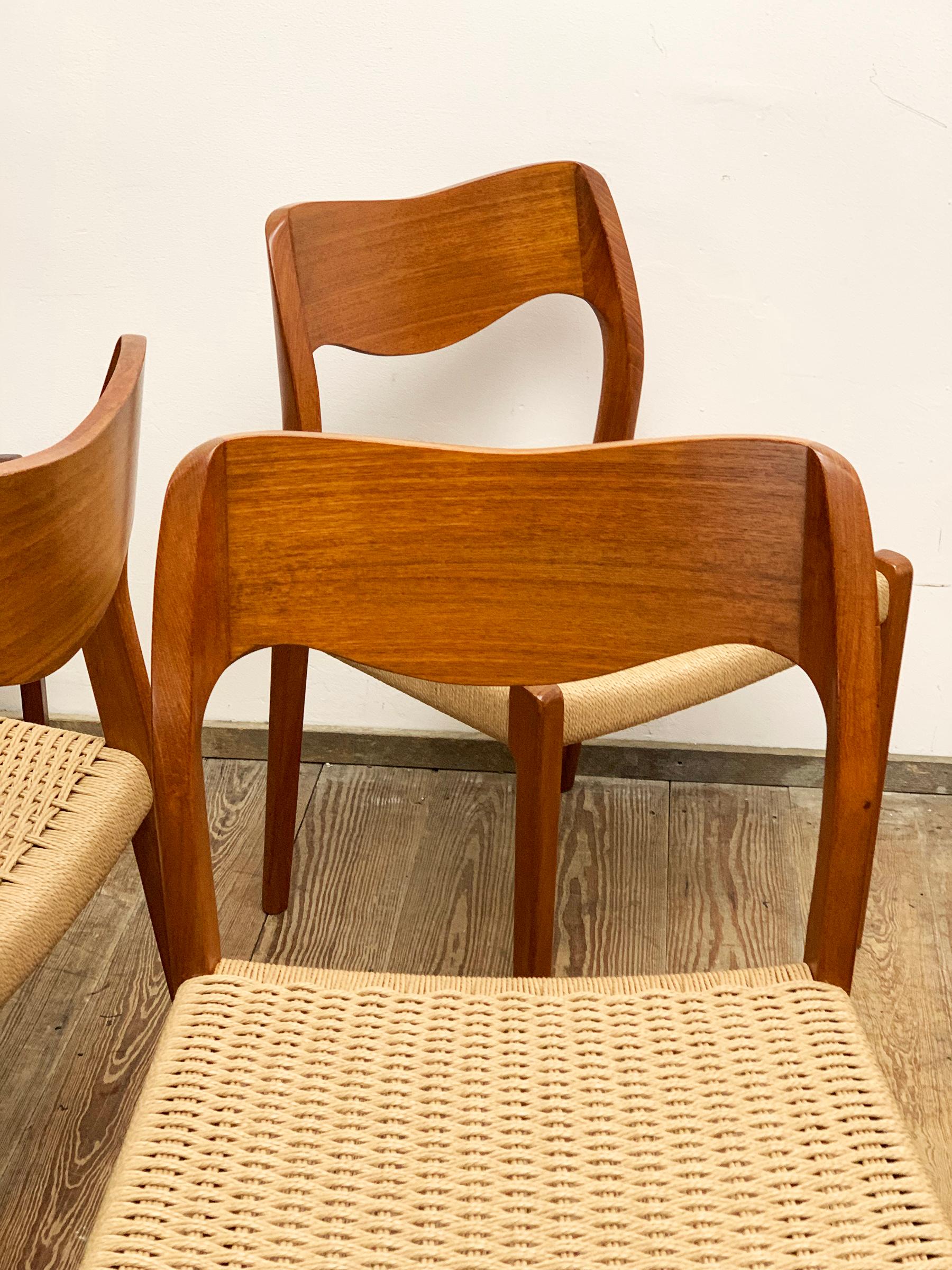 Mid-Century Teak Dining Chairs #71 by Niels O. Møller for J. L. Moller, Set of 6 3