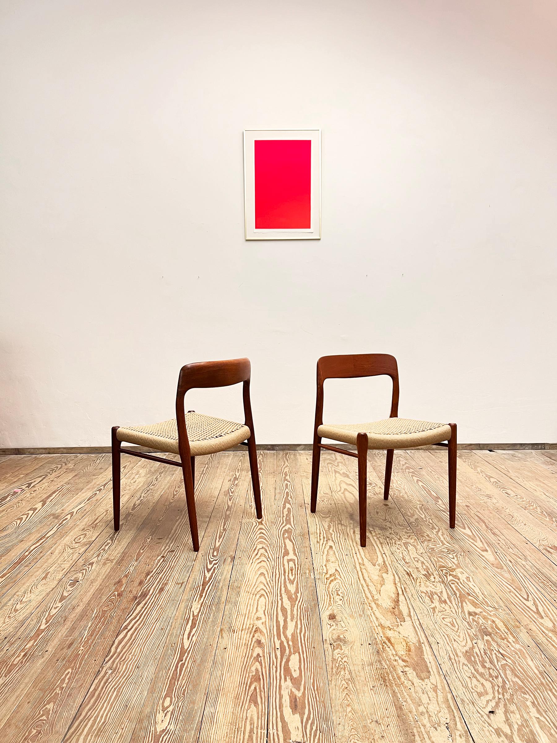 Measures: Height: 29.53 in. (75 cm)

Width: 19.69 in. (50 cm)

Depth: 18.51 in. (47 cm)

This beautiful set of danish dining chairs designed by Niels O. Møller in the 1950s was manufactured by J.L. Møllers in Denmark. The set features 2 chairs of