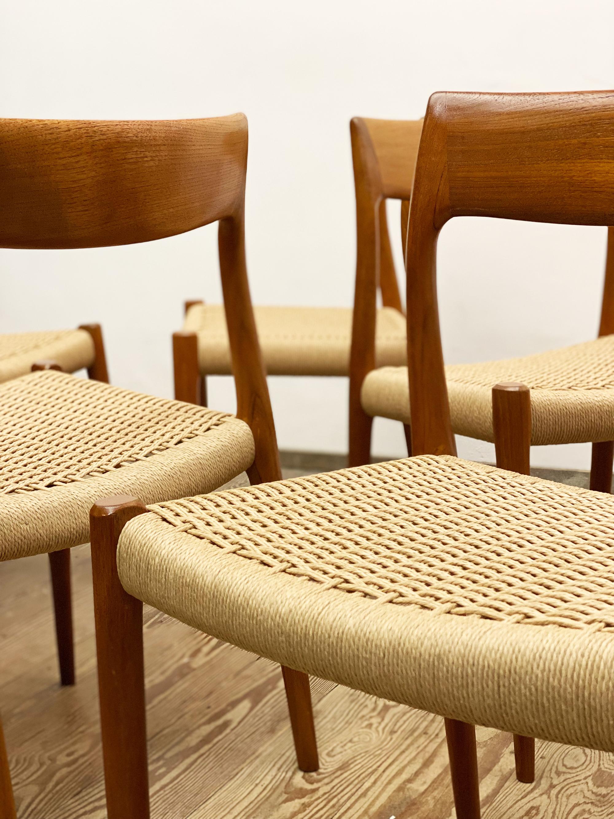 Mid-Century Teak Dining Chairs #77 by Niels O. Møller for J. L. Moller, Set of 6 In Good Condition In München, Bavaria