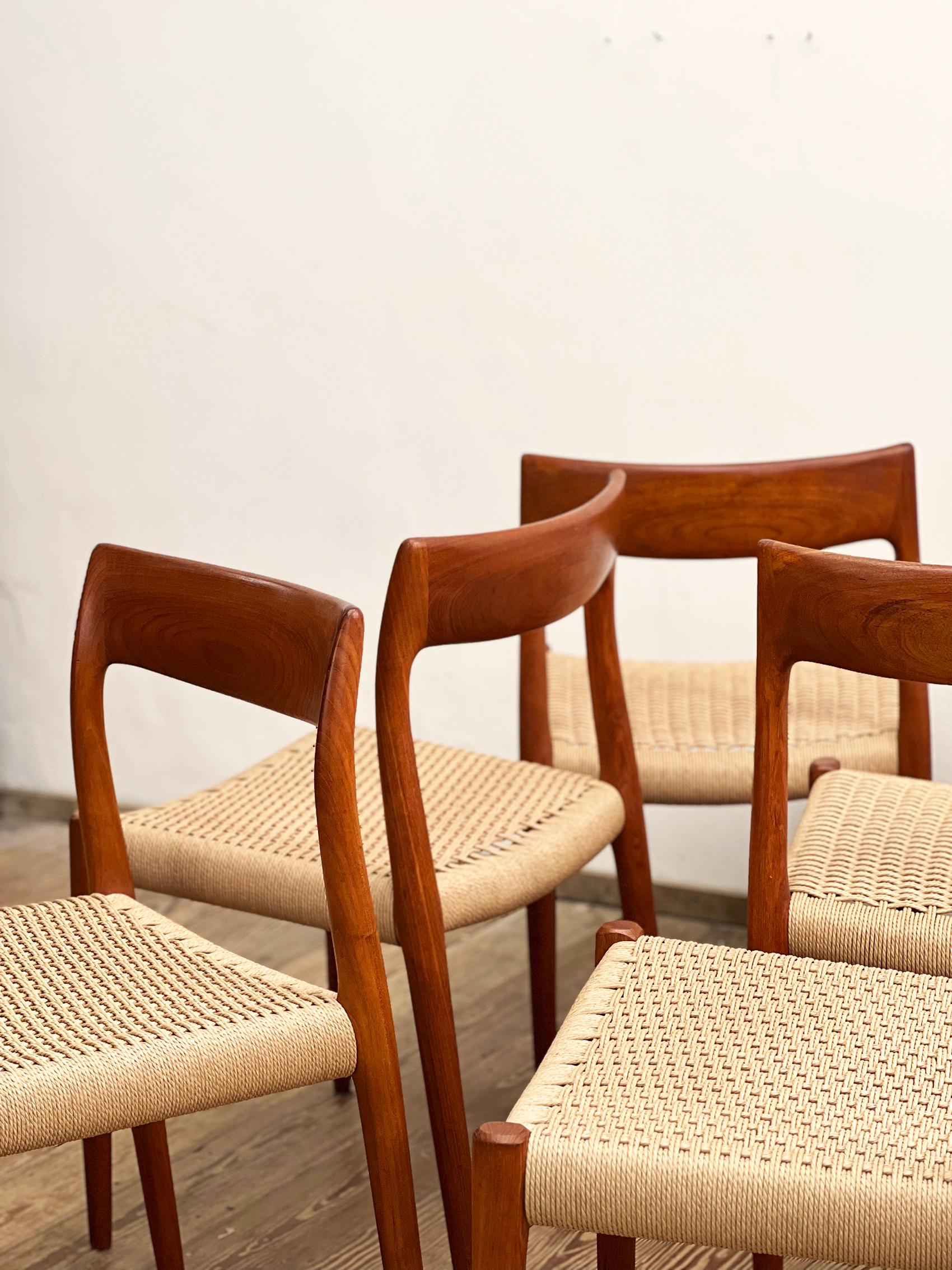 Mid-Century Teak Dining Chairs #77 by Niels O. Møller for J. L. Moller, Set of 6 In Good Condition In München, Bavaria