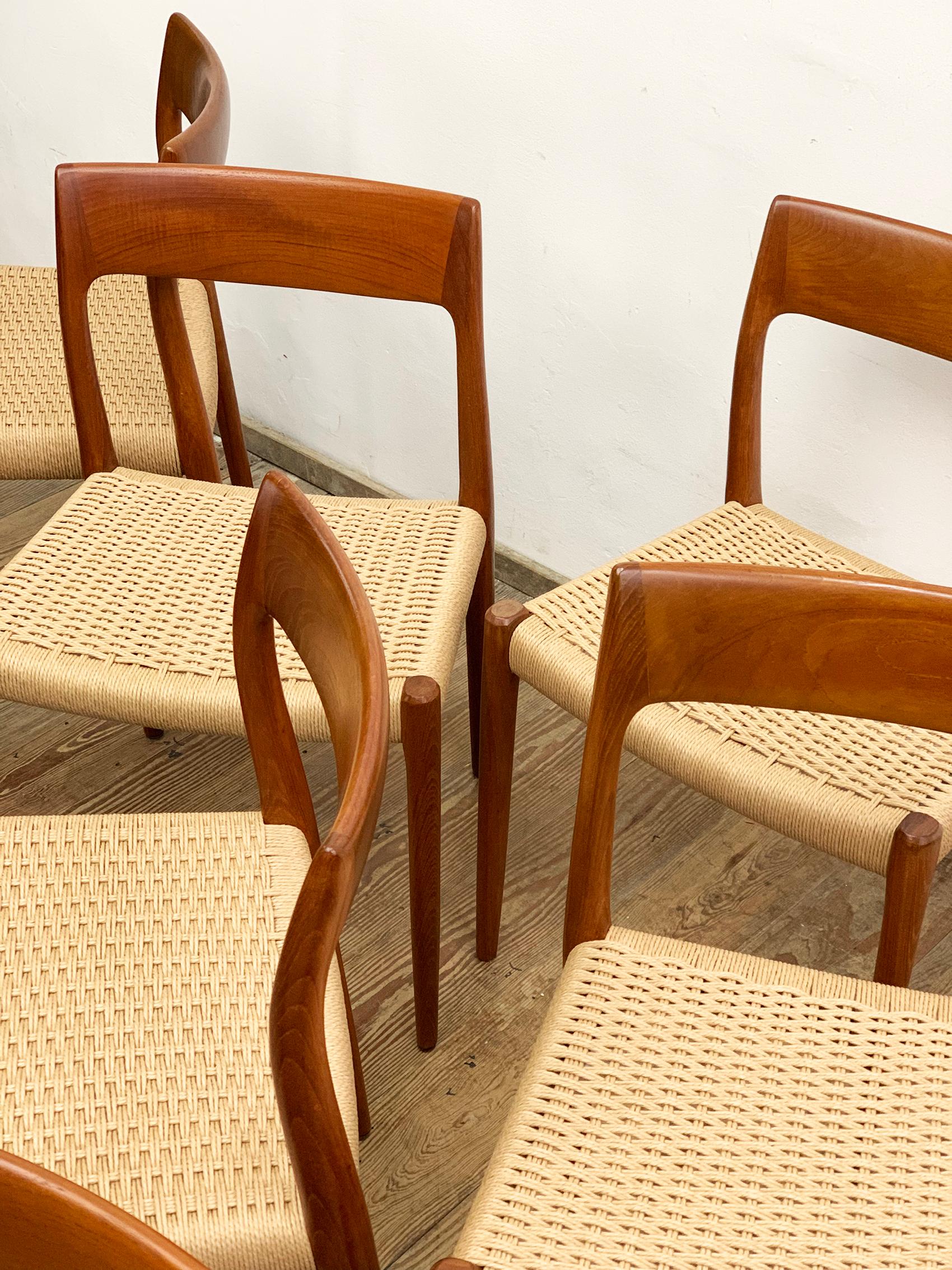 Midcentury Teak Dining Chairs #77 by Niels O. Møller for J. L. Moller, Set of 8 4