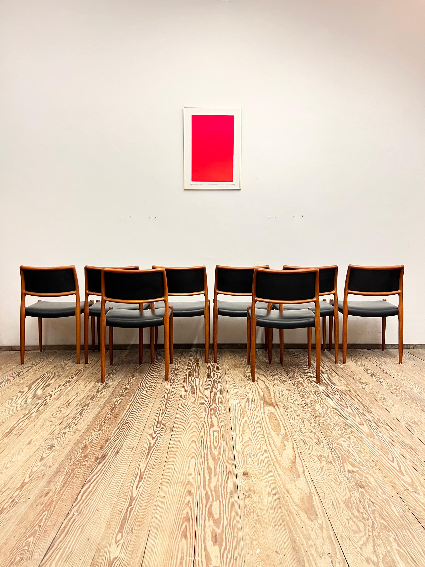 Teakholz-Esszimmerstühle #80 von Niels O. Møller für J. L. Moller, 8-teilig, Mitte des Jahrhunderts (Moderne der Mitte des Jahrhunderts) im Angebot