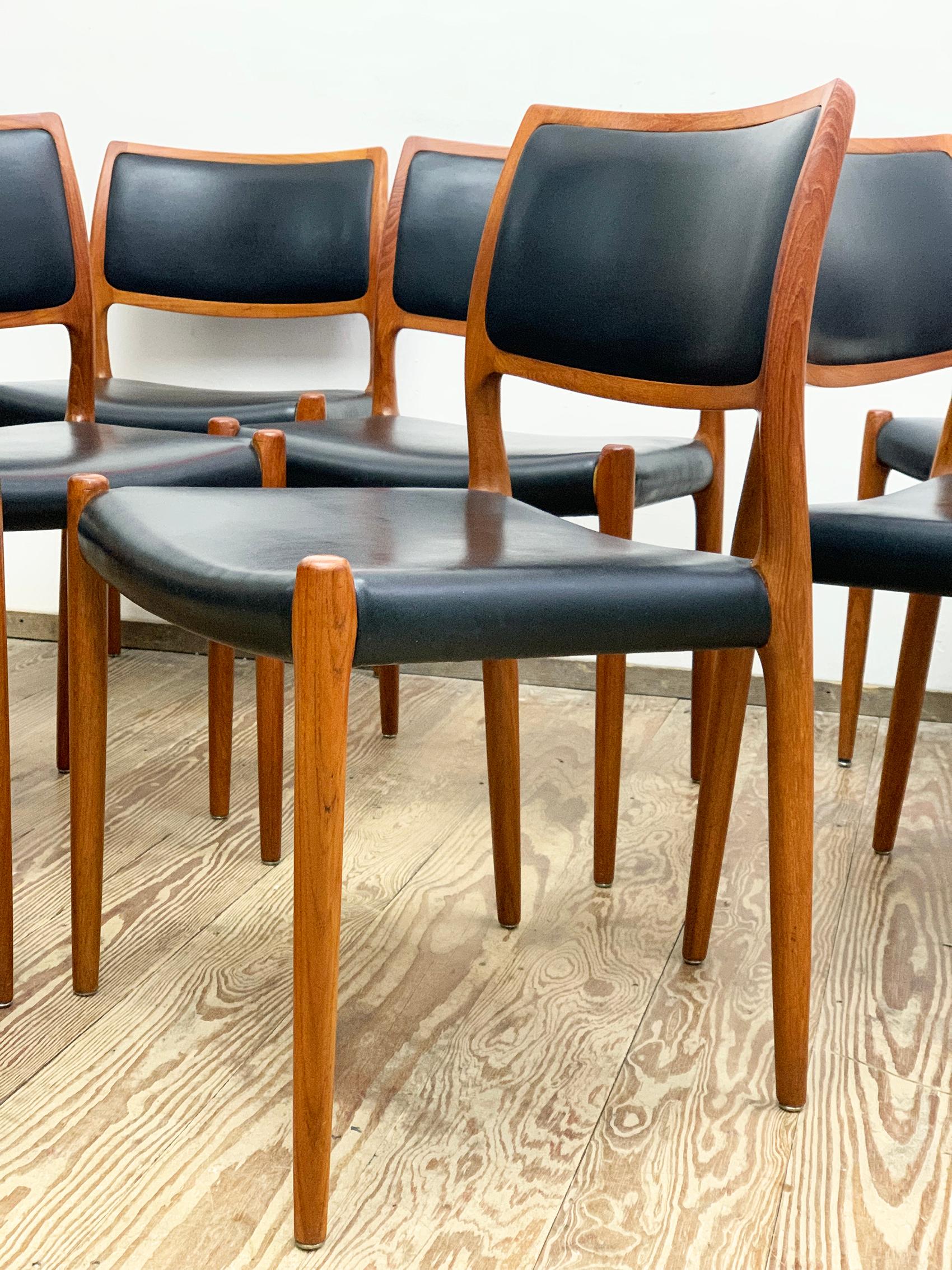 Midcentury Teak Dining Chairs #80 by Niels O. Møller for J. L. Moller, Set of 8 In Good Condition For Sale In München, Bavaria