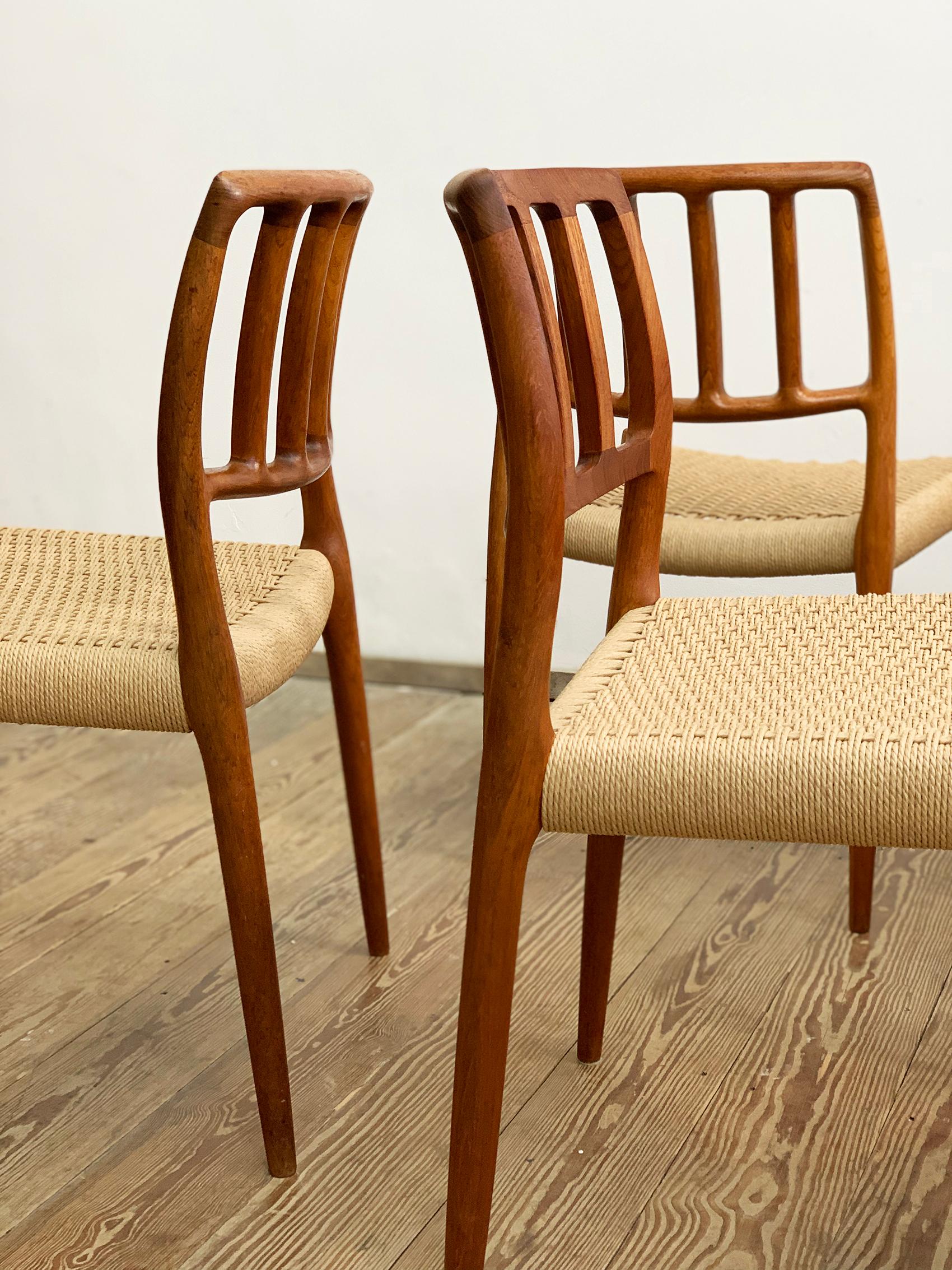 Hand-Carved Midcentury Teak Dining Chairs #83 by Niels O. Møller for J. L. Moller, Set of 6