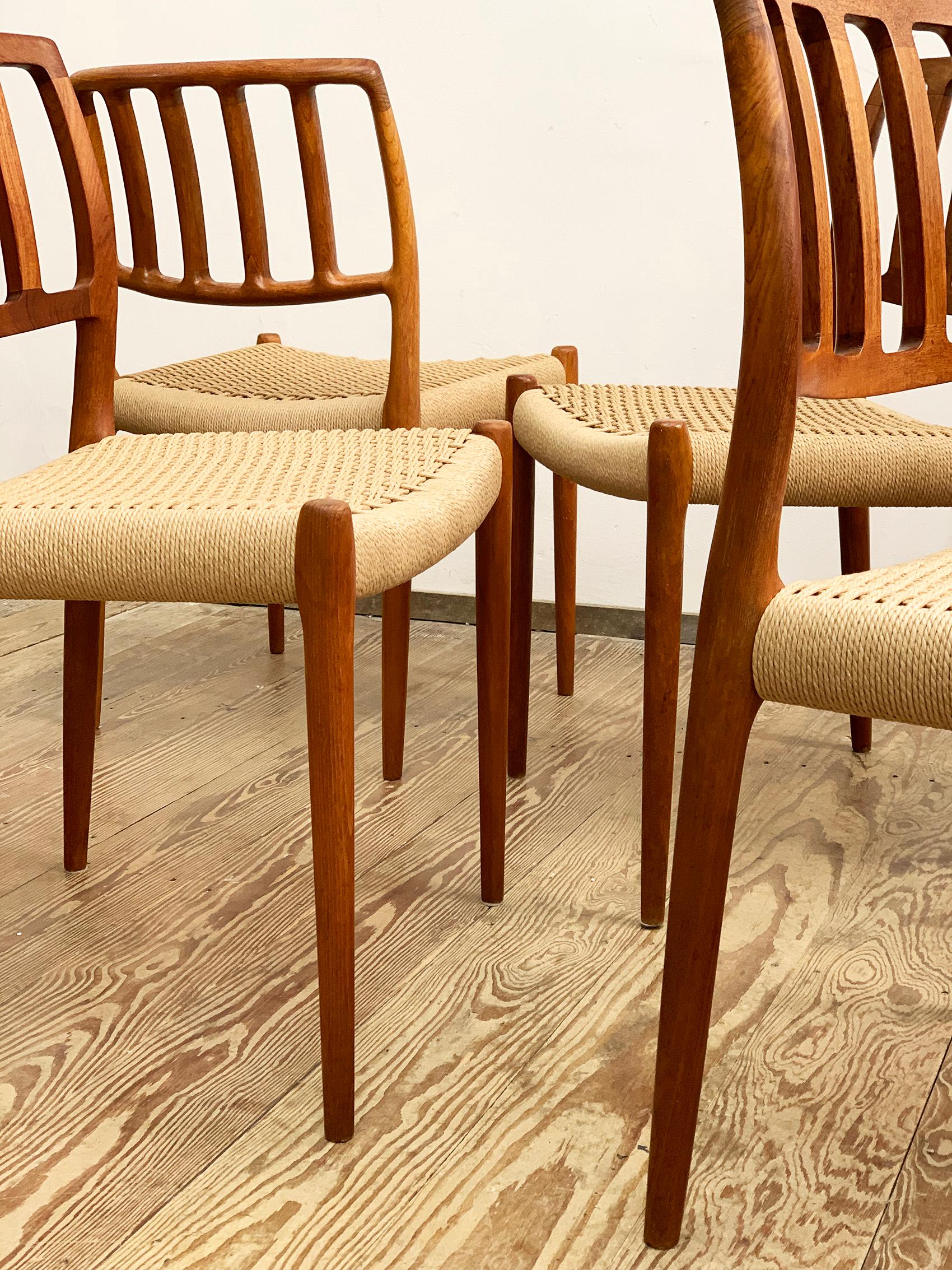 Midcentury Teak Dining Chairs #83 by Niels O. Møller for J. L. Moller, Set of 6 In Good Condition In München, Bavaria