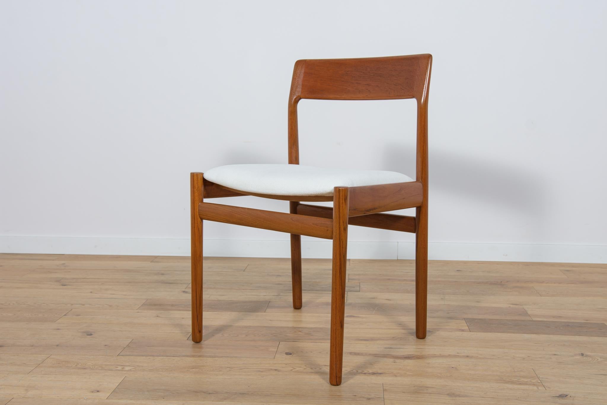  Mid-Century Teak Dining Chairs by Johannes Nørgaard for Nørgaards Møbelfabrik For Sale 2
