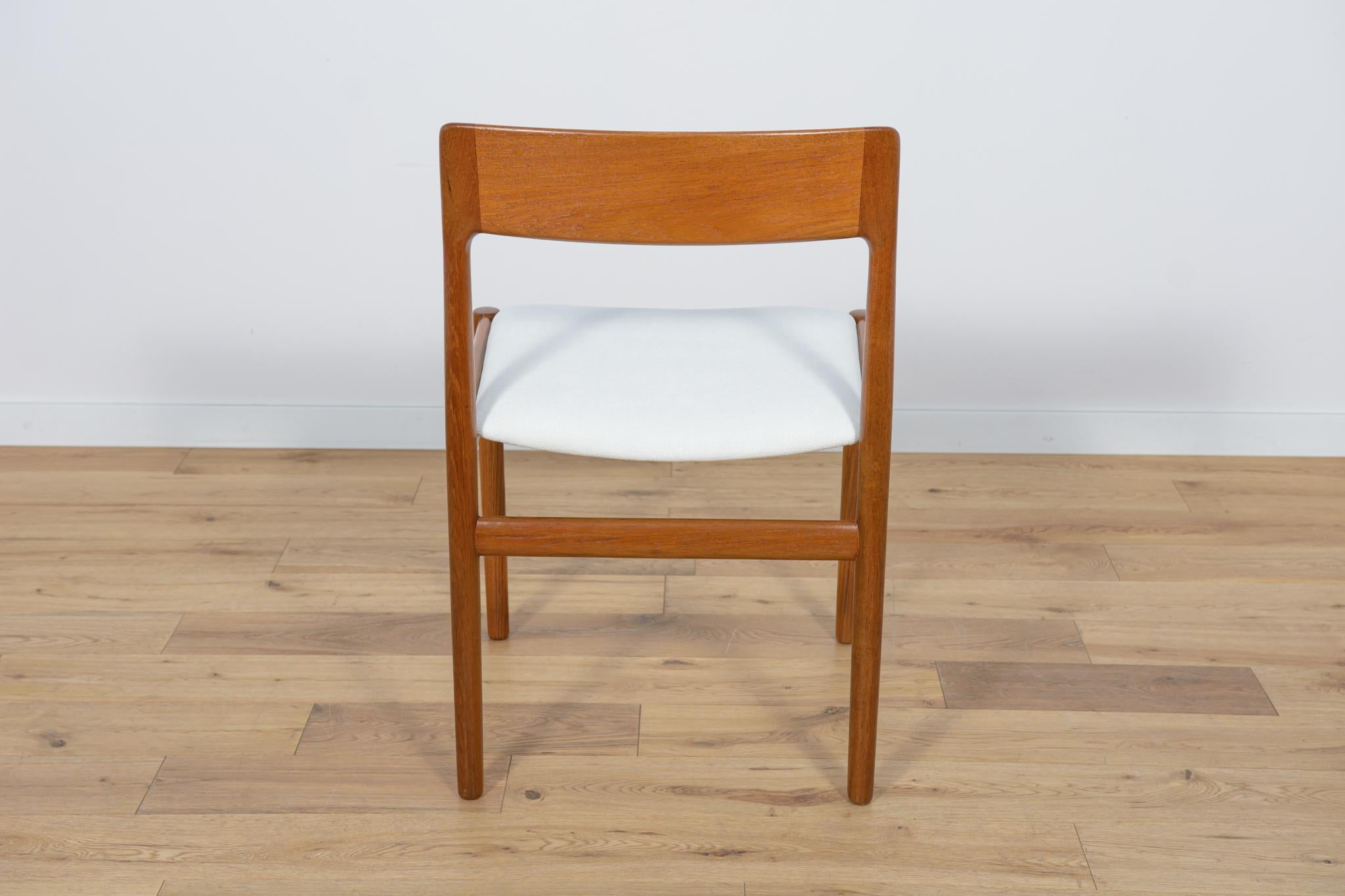  Mid-Century Teak Dining Chairs by Johannes Nørgaard for Nørgaards Møbelfabrik For Sale 4