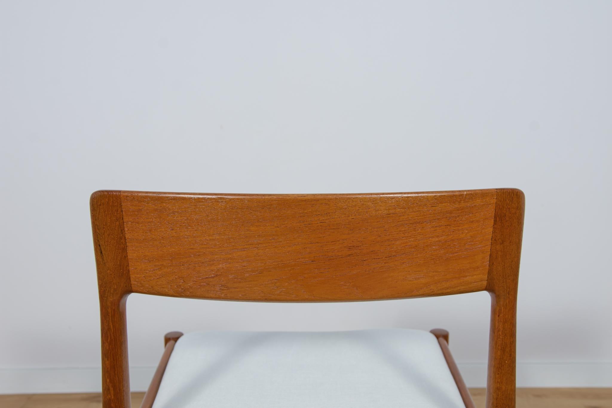  Esszimmerstühle aus Teakholz aus der Mitte des Jahrhunderts von Johannes Nørgaard für Nørgaards Møbelfabrik im Angebot 11