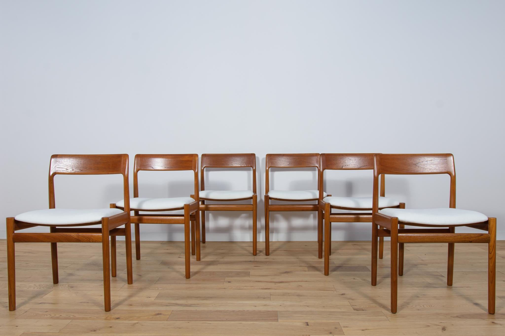  Esszimmerstühle aus Teakholz aus der Mitte des Jahrhunderts von Johannes Nørgaard für Nørgaards Møbelfabrik (Holzarbeit) im Angebot