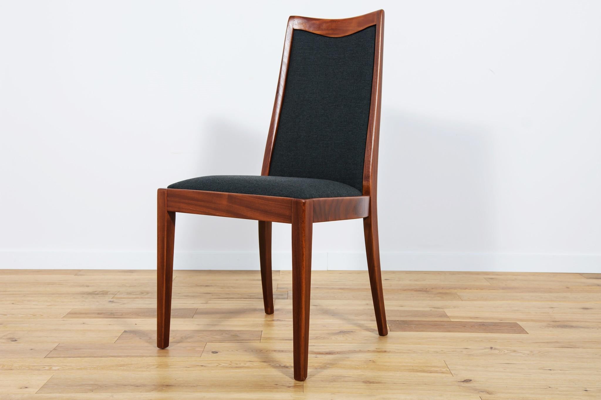 Sillas de comedor de teca de mediados de siglo de Leslie Dandy para G-Plan, Reino Unido, años 60 Cuero en venta