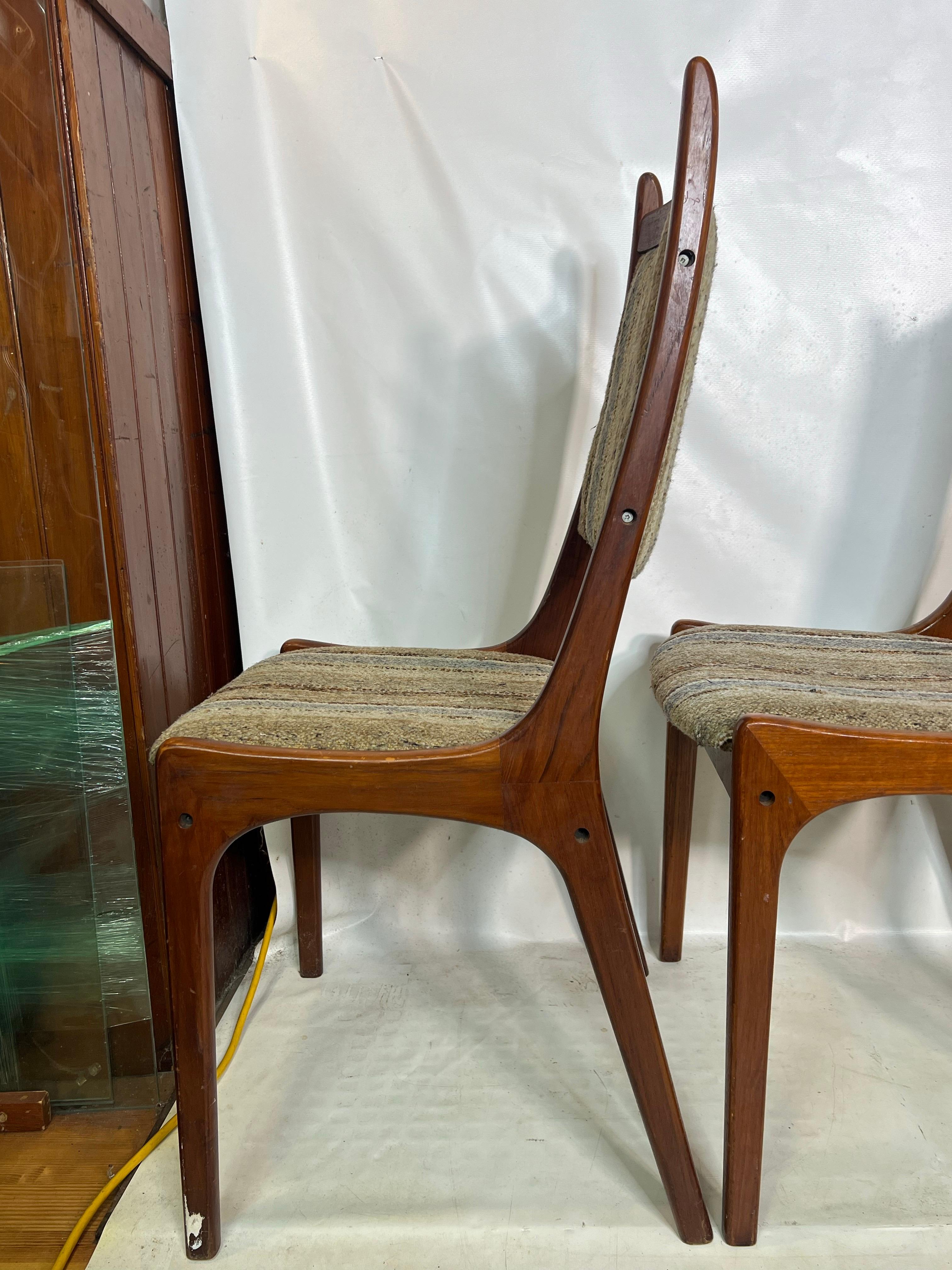 Mid-Century Teak Esszimmerstühle von R. Huber & Co. 6er Set (Moderne der Mitte des Jahrhunderts) im Angebot