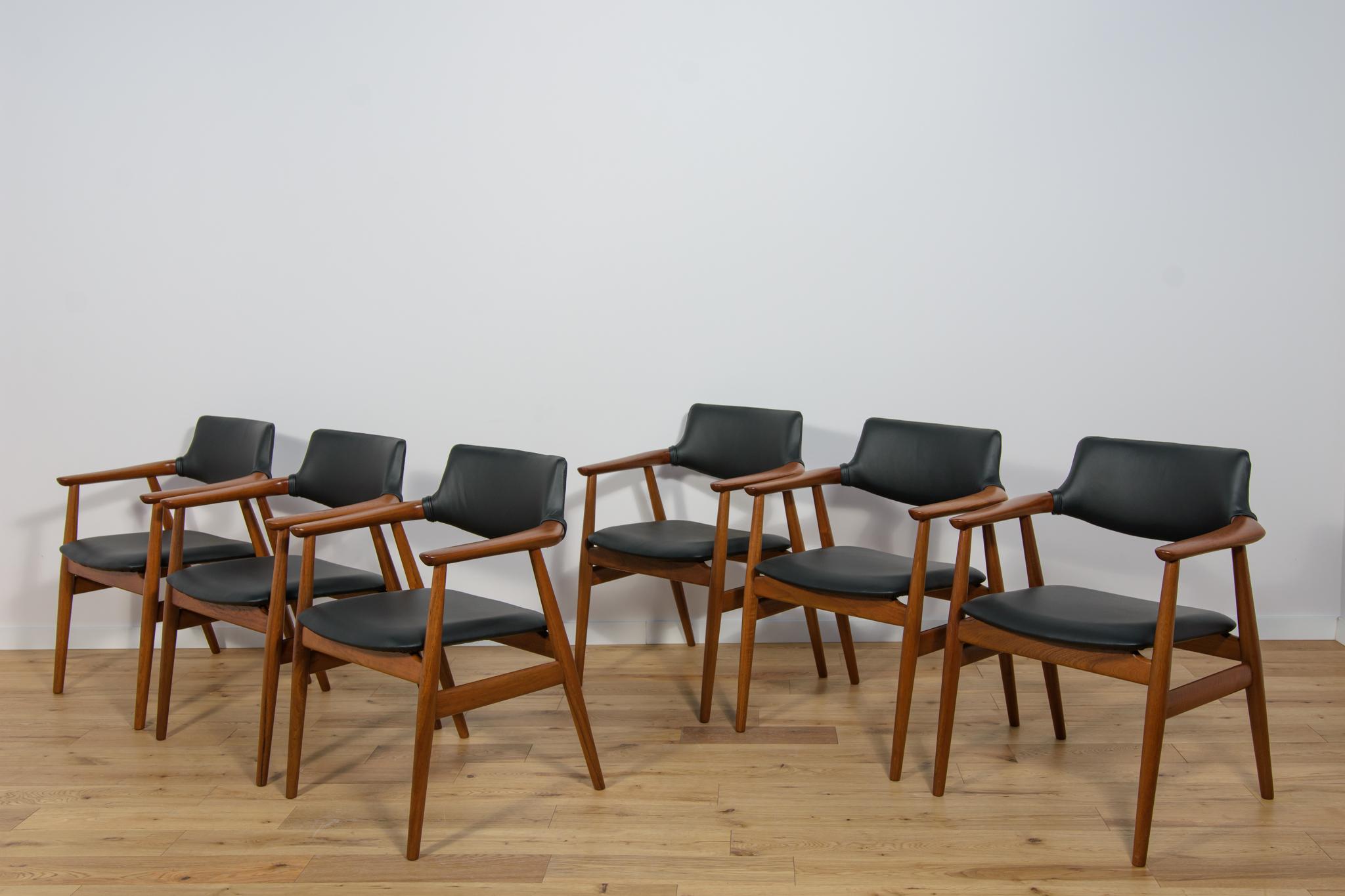 Woodwork Mid century Teak Dining Chairs Model GM11 by Svend Åge Eriksen for Glostrup. For Sale