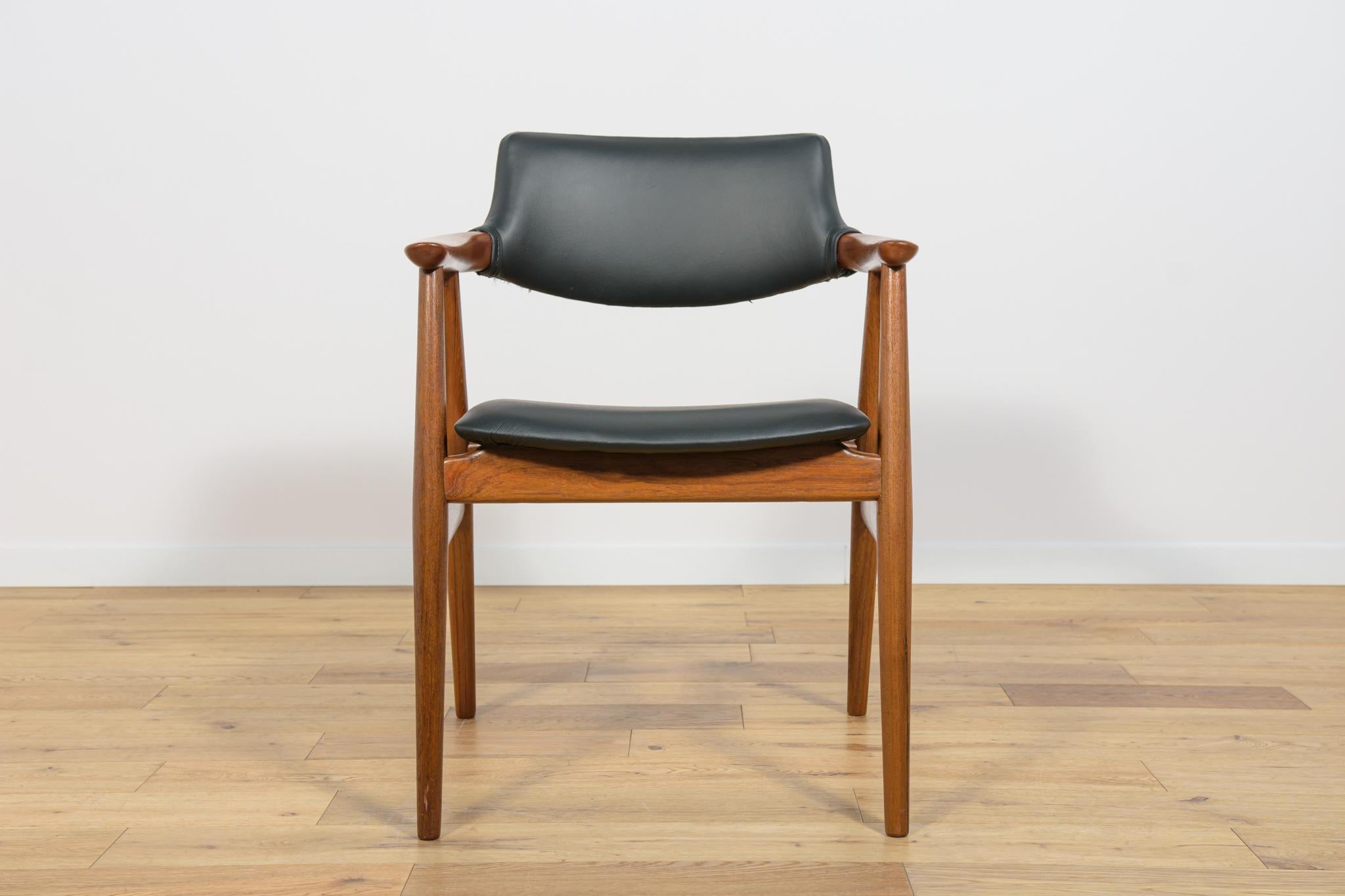 Mid-20th Century Mid century Teak Dining Chairs Model GM11 by Svend Åge Eriksen for Glostrup. For Sale