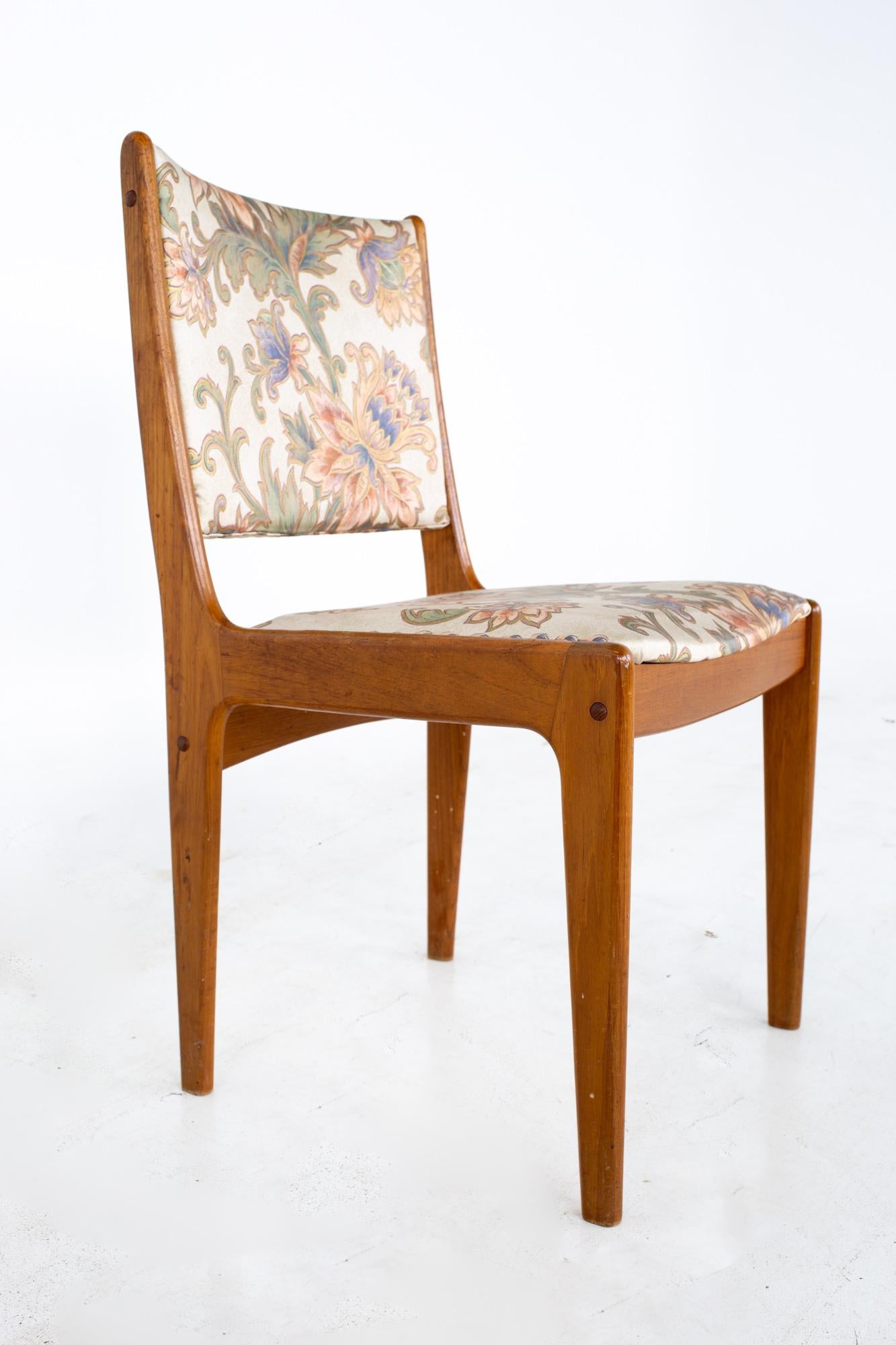 Mid Century Teak Dining Chairs, Set of 5 For Sale 9