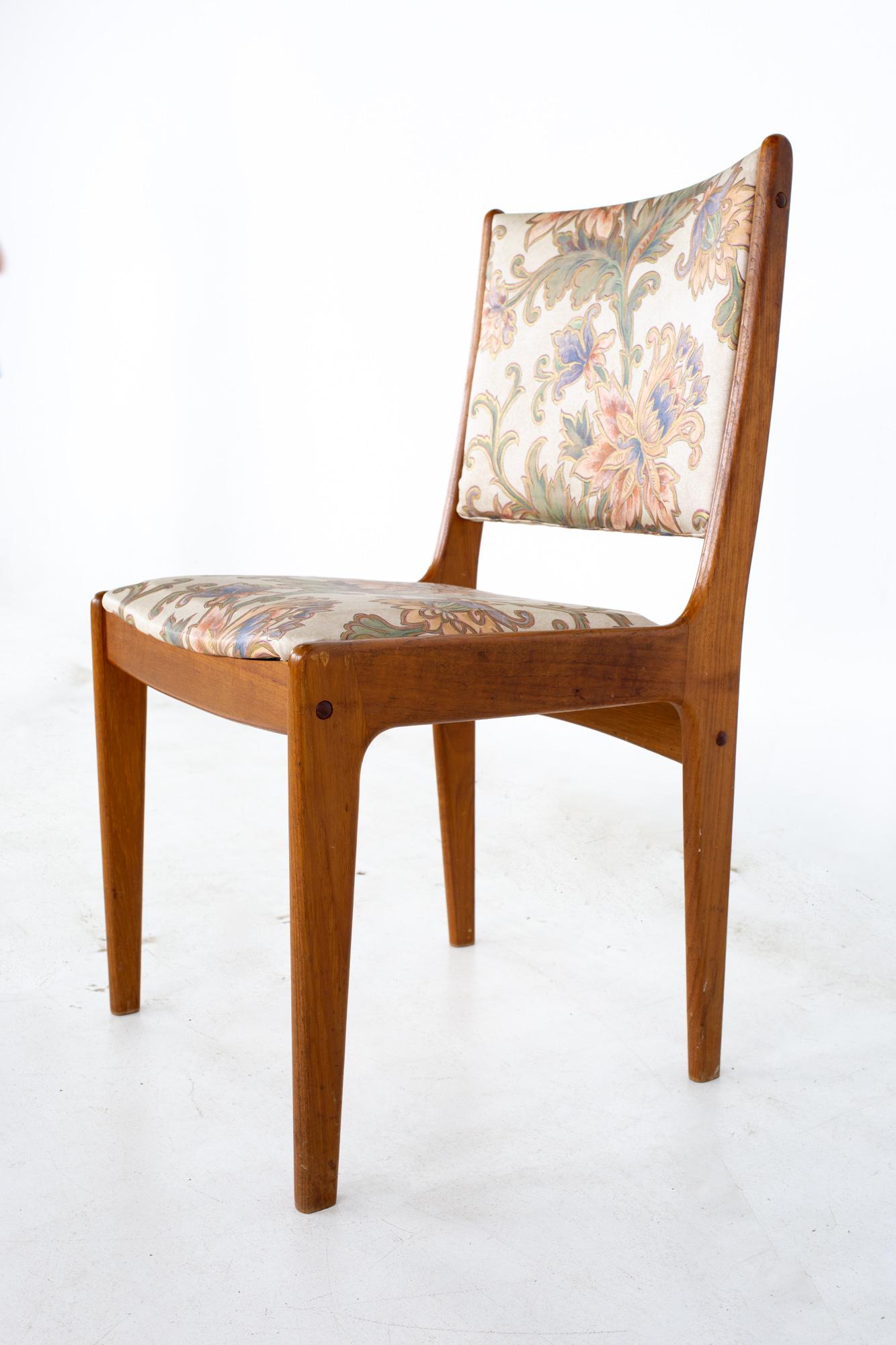 Mid Century Teak Dining Chairs, Set of 5 For Sale 11