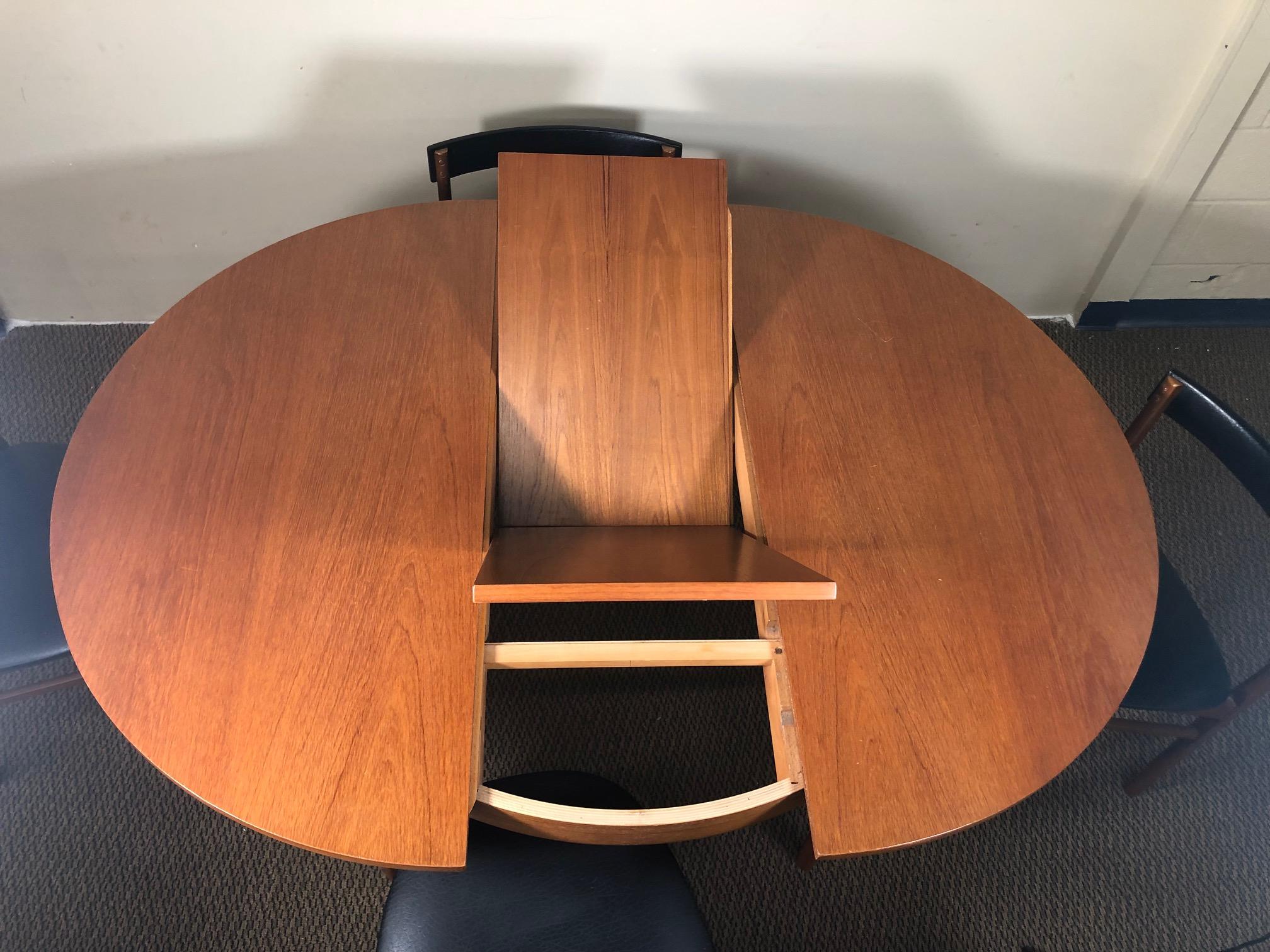 English Midcentury Teak Dining Set by McIntosh Extending Table 4 Chairs Roundette For Sale