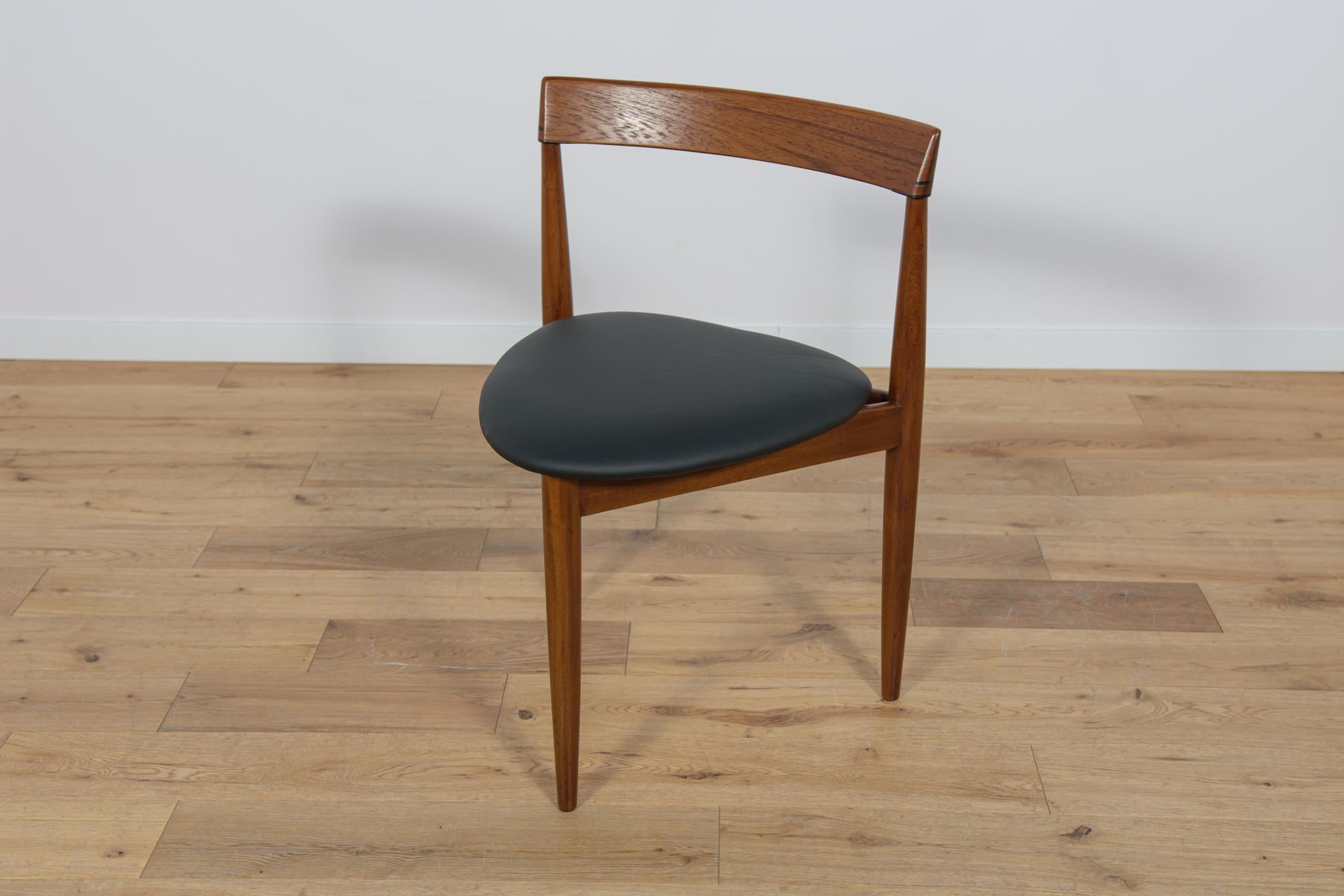 Set di tavolo e sedie in teak del Medioevo di Hans Olsen per Frem Røjle, anni '50 6