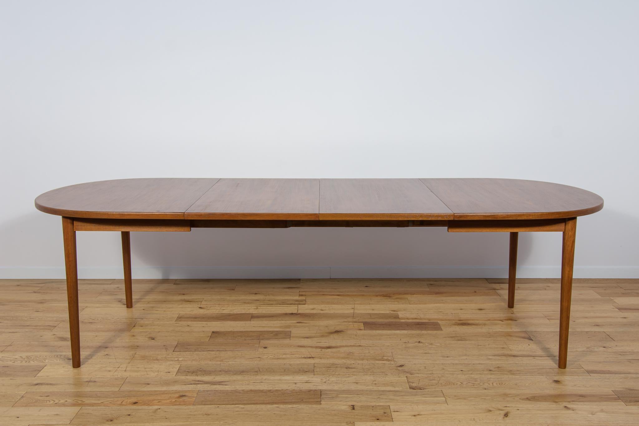 Mid Century Teak Dining Table by Nils Jonsson Hugo Troeds, Sweden, 1960s For Sale 4