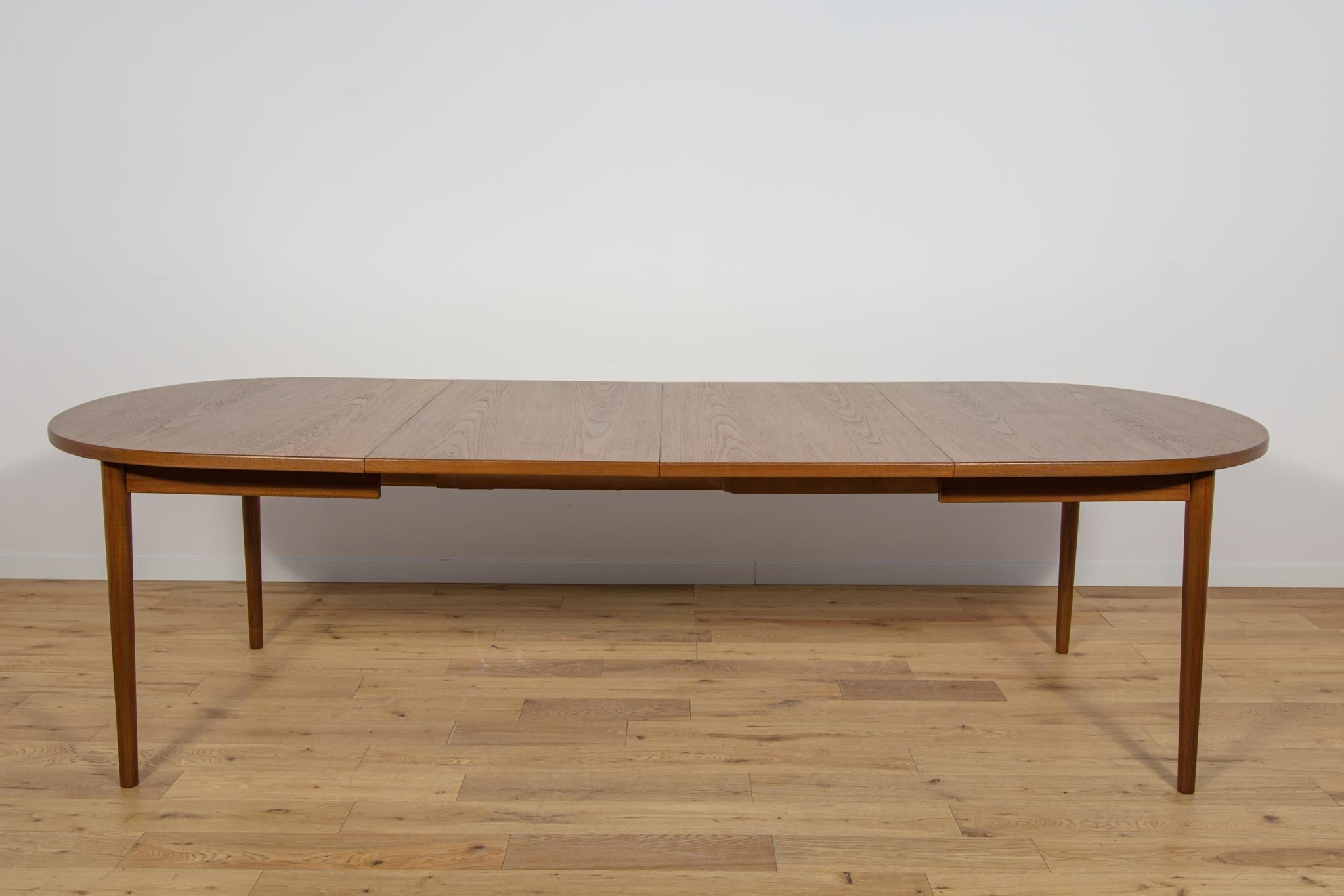 Table de salle à manger du milieu du siècle dernier par Nils Jonsson Hugo Troeds, Suède, années 1960 en vente 3