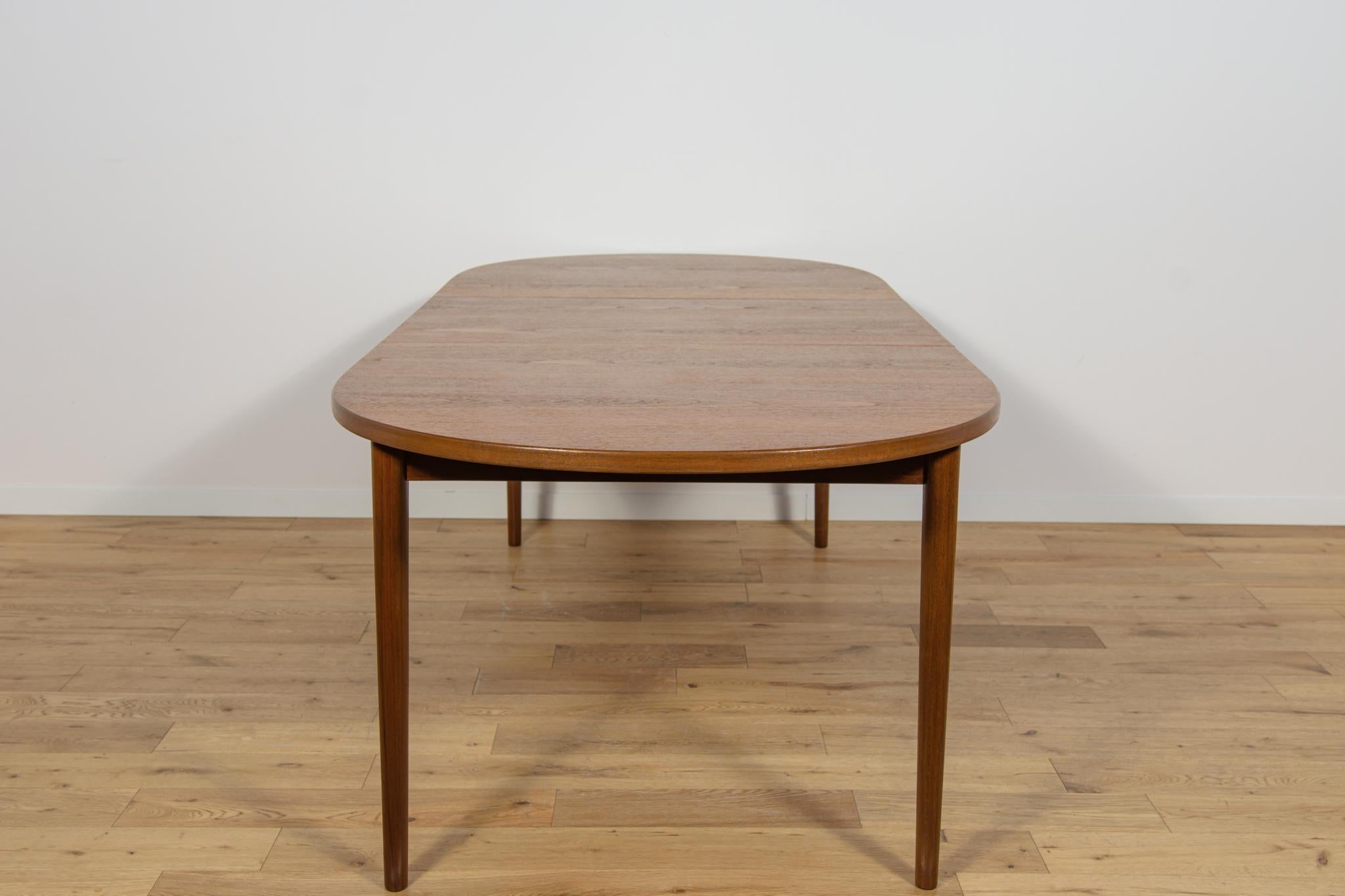 Table de salle à manger du milieu du siècle dernier par Nils Jonsson Hugo Troeds, Suède, années 1960 en vente 6