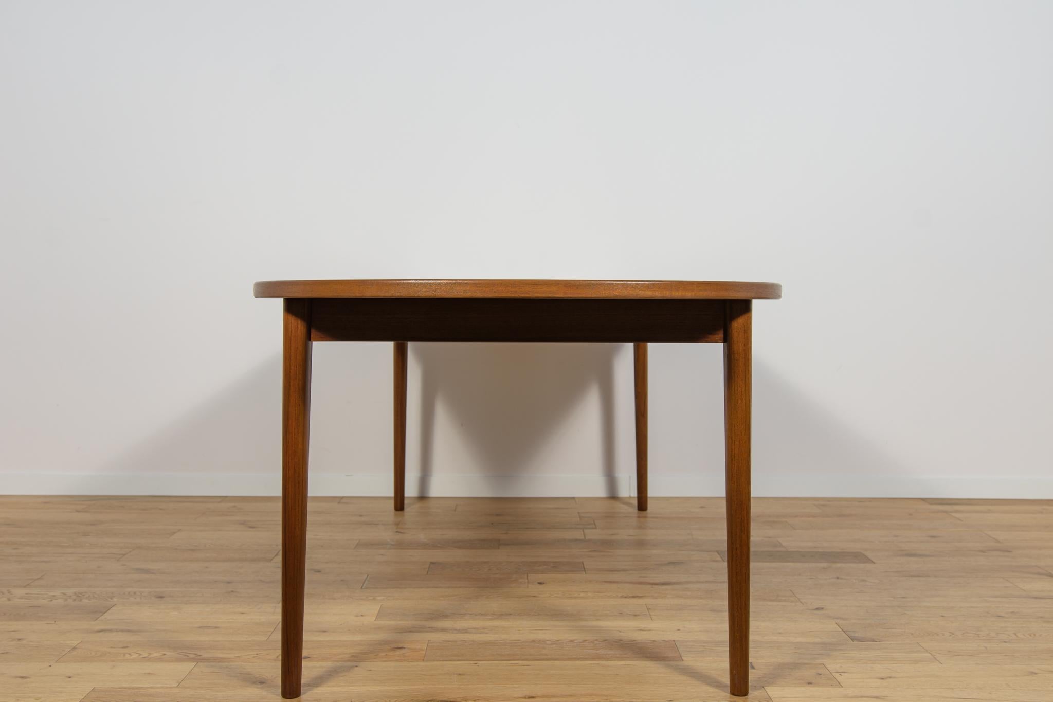 Table de salle à manger du milieu du siècle dernier par Nils Jonsson Hugo Troeds, Suède, années 1960 en vente 7