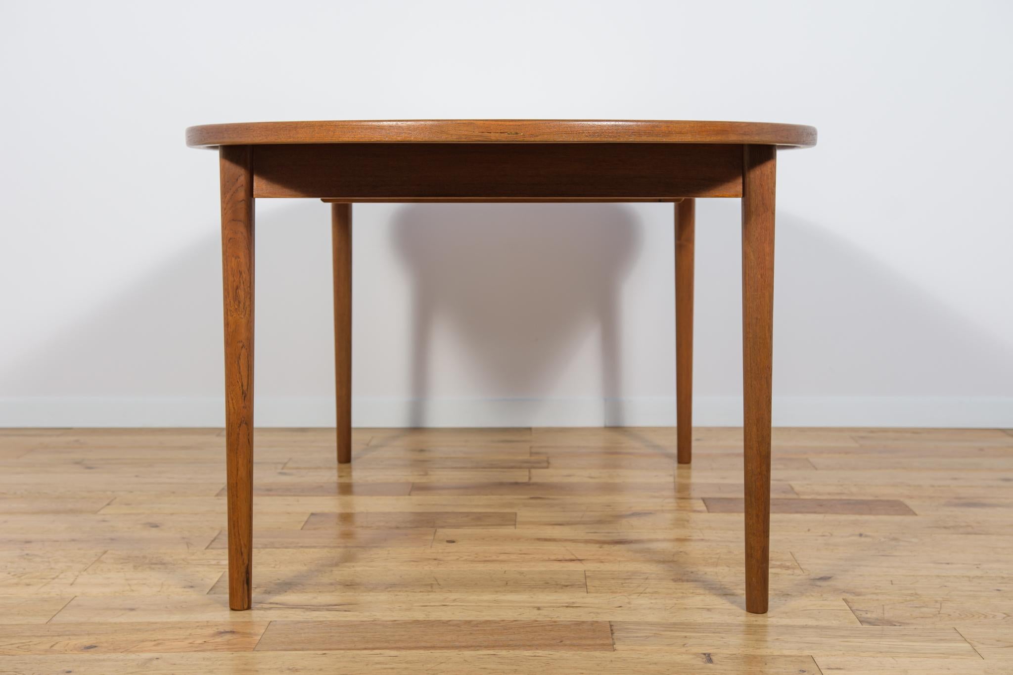Mid Century Teak Dining Table by Nils Jonsson Hugo Troeds, Sweden, 1960s For Sale 1