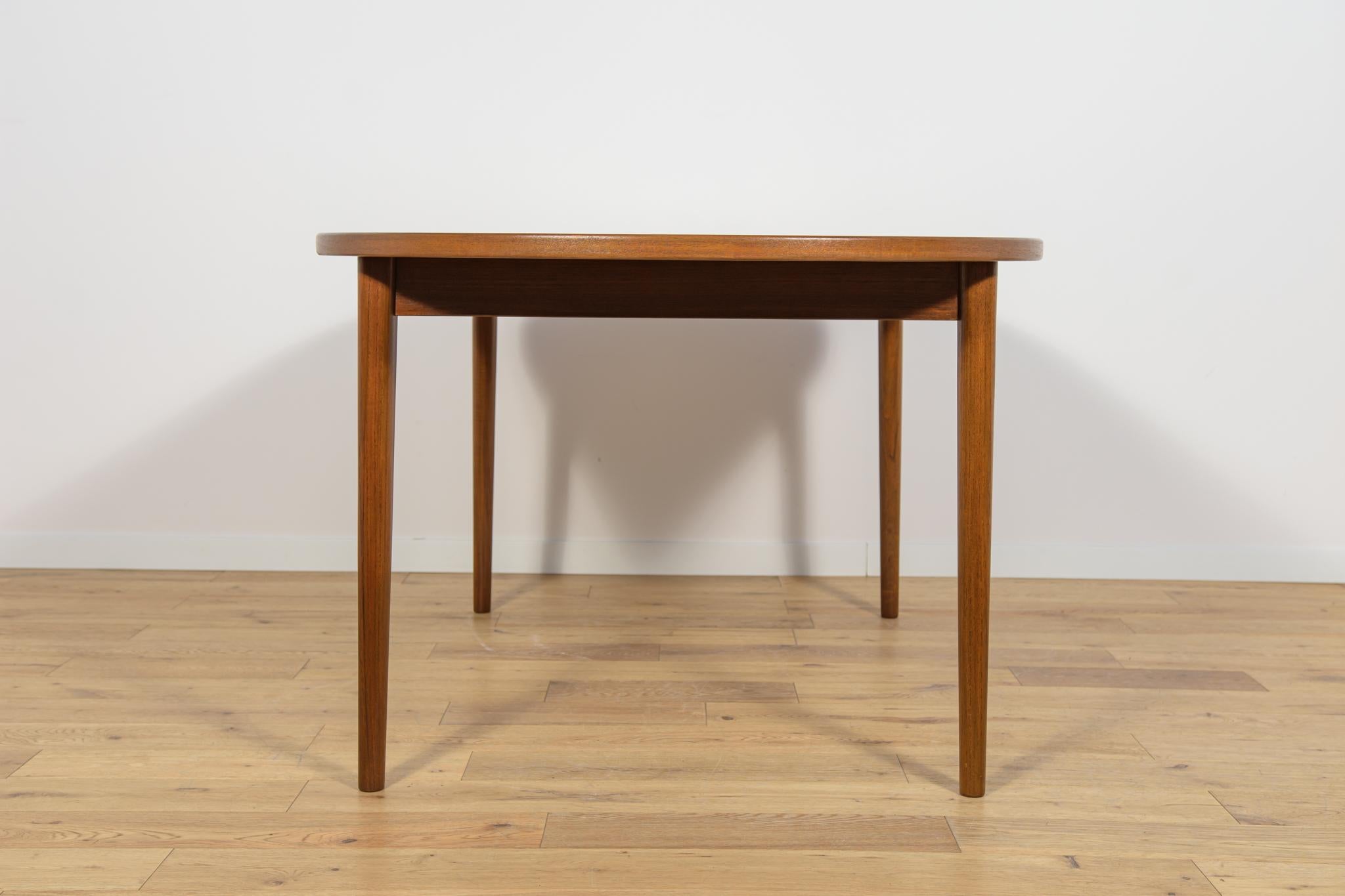 Teck Table de salle à manger du milieu du siècle dernier par Nils Jonsson Hugo Troeds, Suède, années 1960 en vente