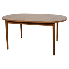 Table de salle à manger du milieu du siècle dernier par Nils Jonsson Hugo Troeds, Suède, années 1960
