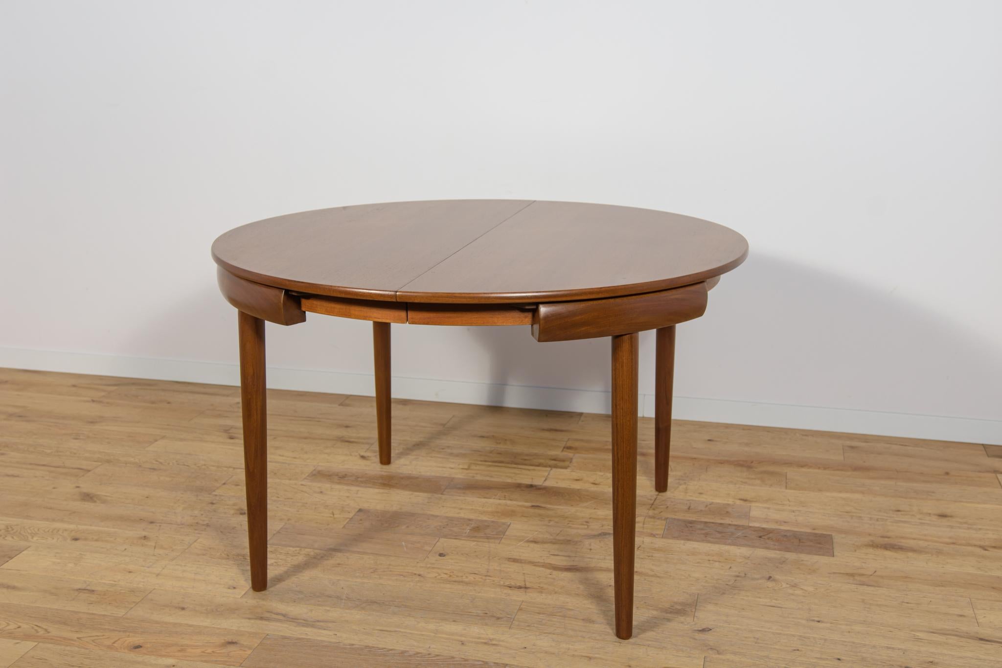 Mid-20th Century Mid-Century Teak Dining Table & Chairs by Hans Olsen for Frem Røjle, Denmark. For Sale