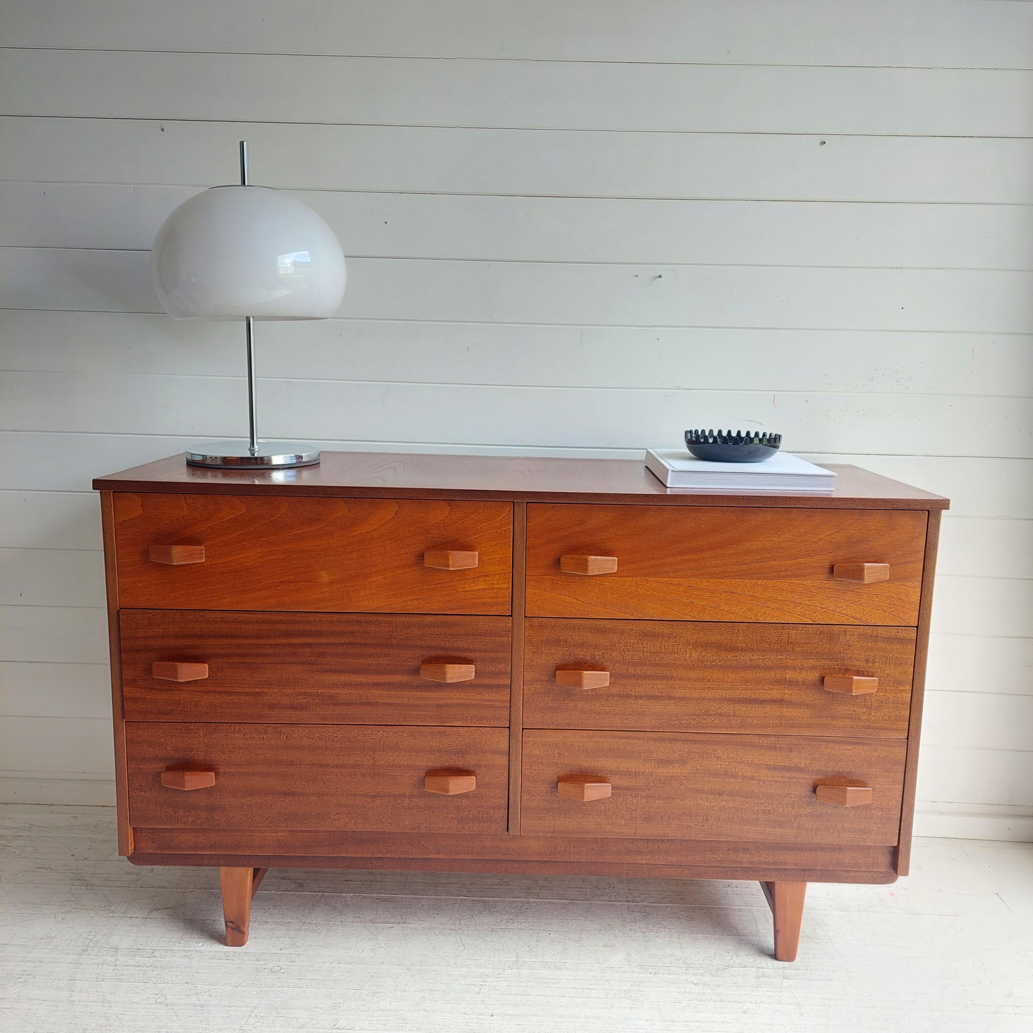 Mid 20th Century Teak Double Chest Of Drawers
Rare piece, probably custom made designed in the style of Børge Mogensen for Søborg Møbelfabrik 
Circa 1950s
Most probably made in Denmark 

This piece features six drawers.
The main body is constructed