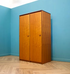 Armario Cantata de teca de doble puerta de mediados de siglo, Stag, 1960