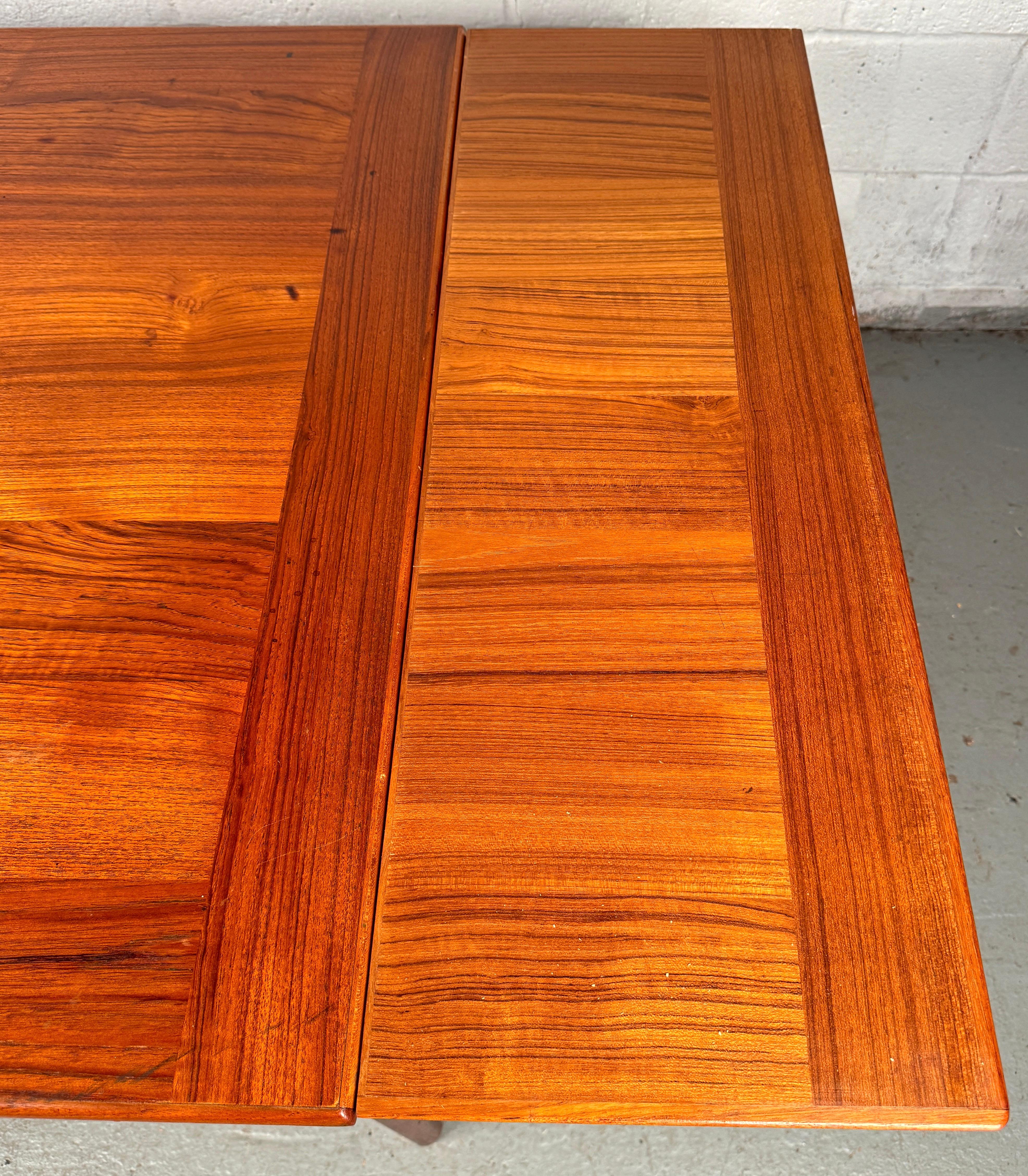 Mid-Century Teak Draw Leaf Table Made in Denmark For Sale 4