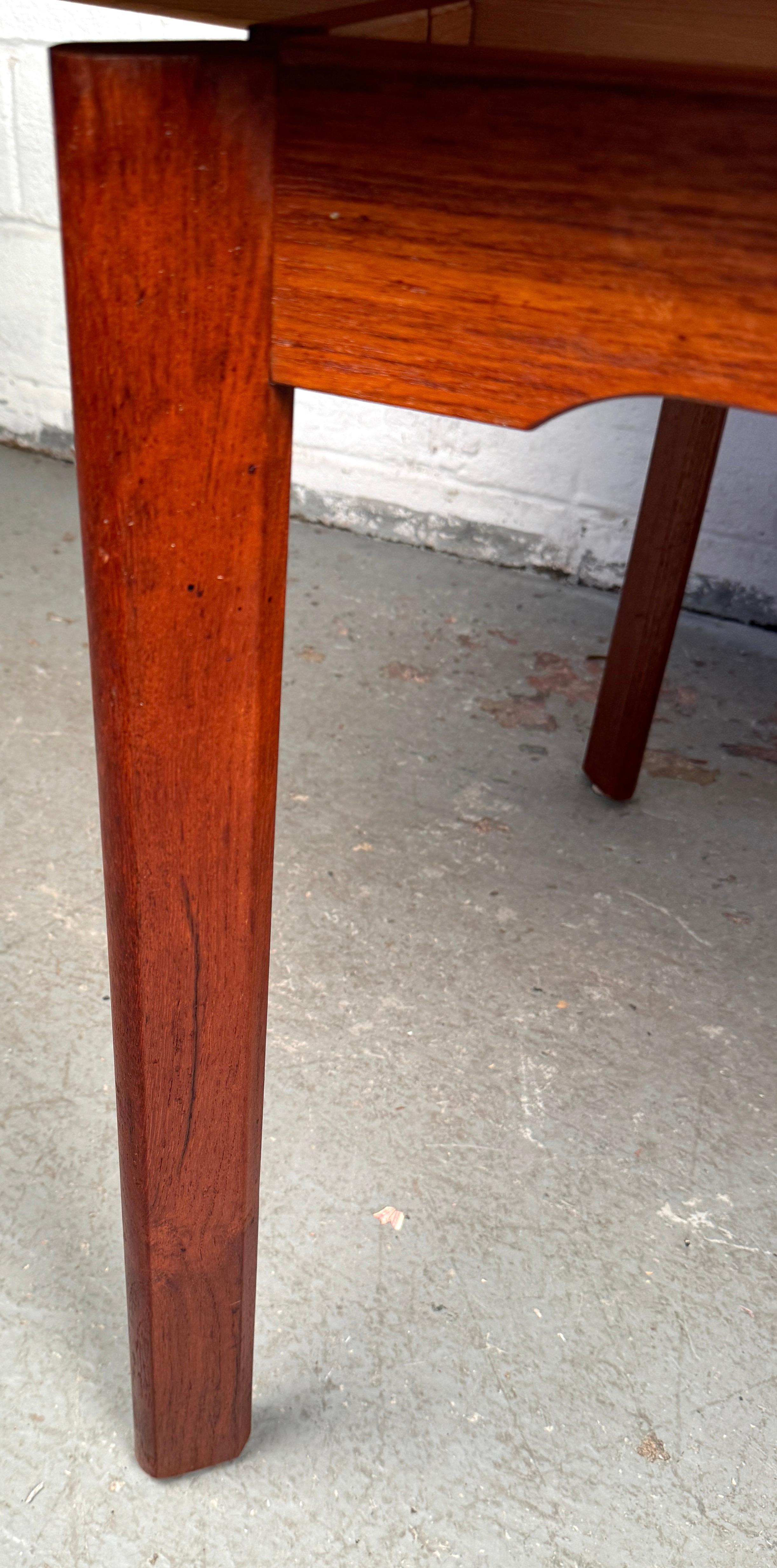 Mid-Century Teak Draw Leaf Table Made in Denmark For Sale 11