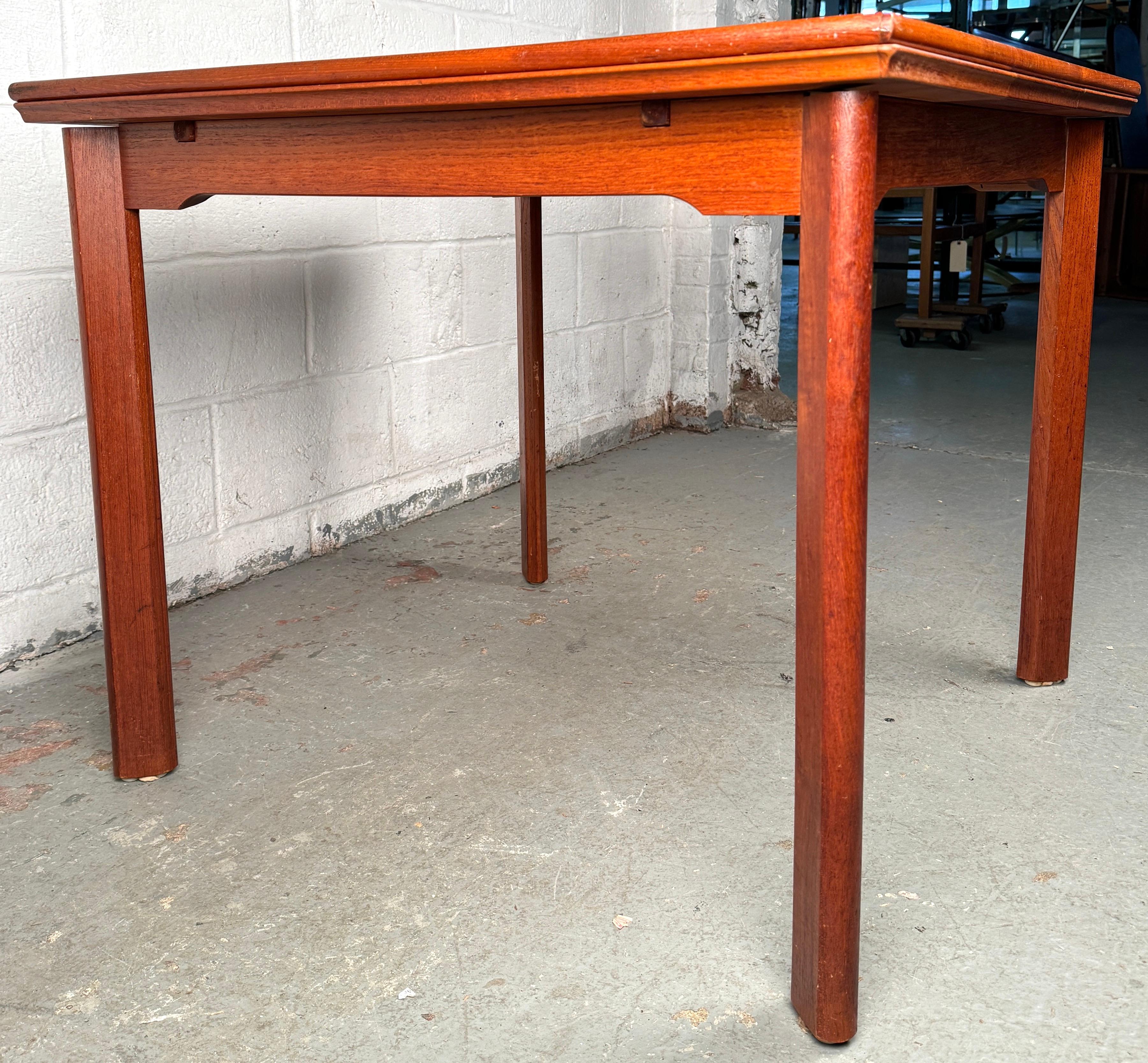 20th Century Mid-Century Teak Draw Leaf Table Made in Denmark For Sale