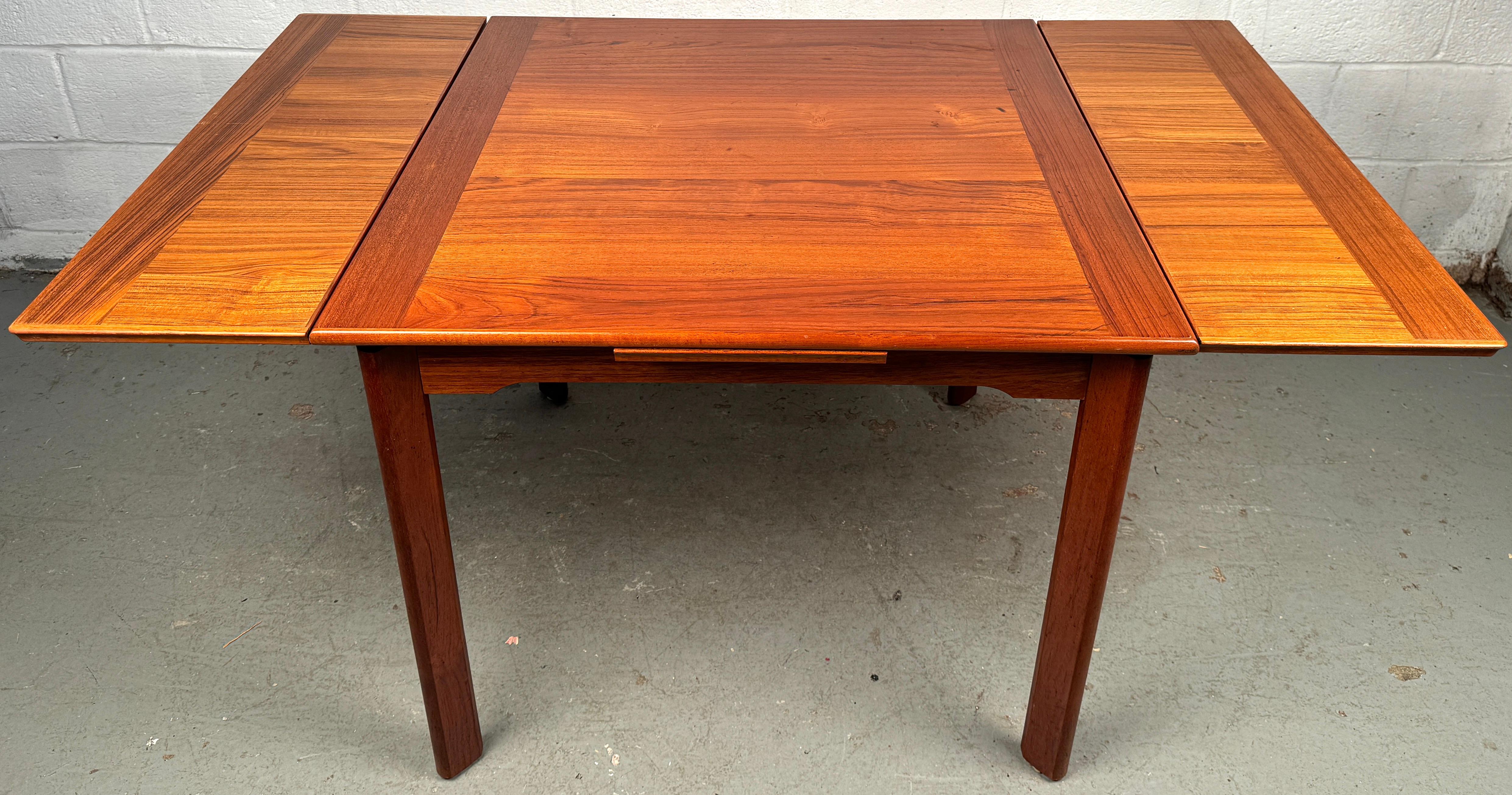 Mid-Century Teak Draw Leaf Table Made in Denmark For Sale 2