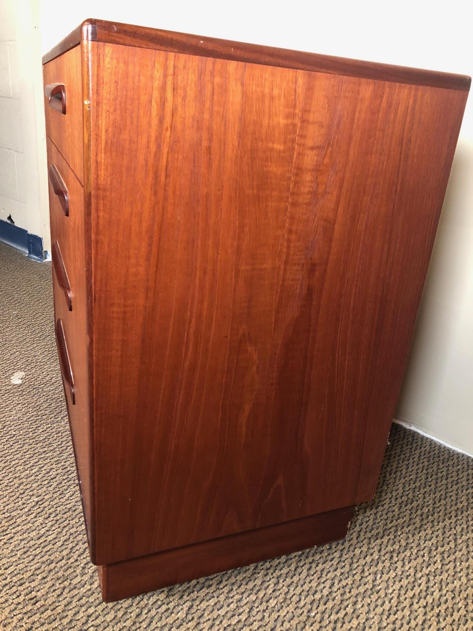 English Midcentury Teak Dresser by G Plan, Fresco Range For Sale