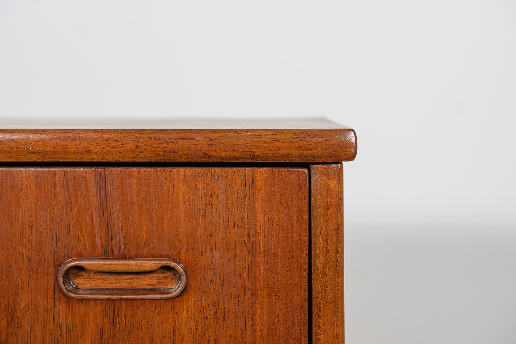 Mid-Century Teak Dresser, Denmark, 1960s For Sale 3