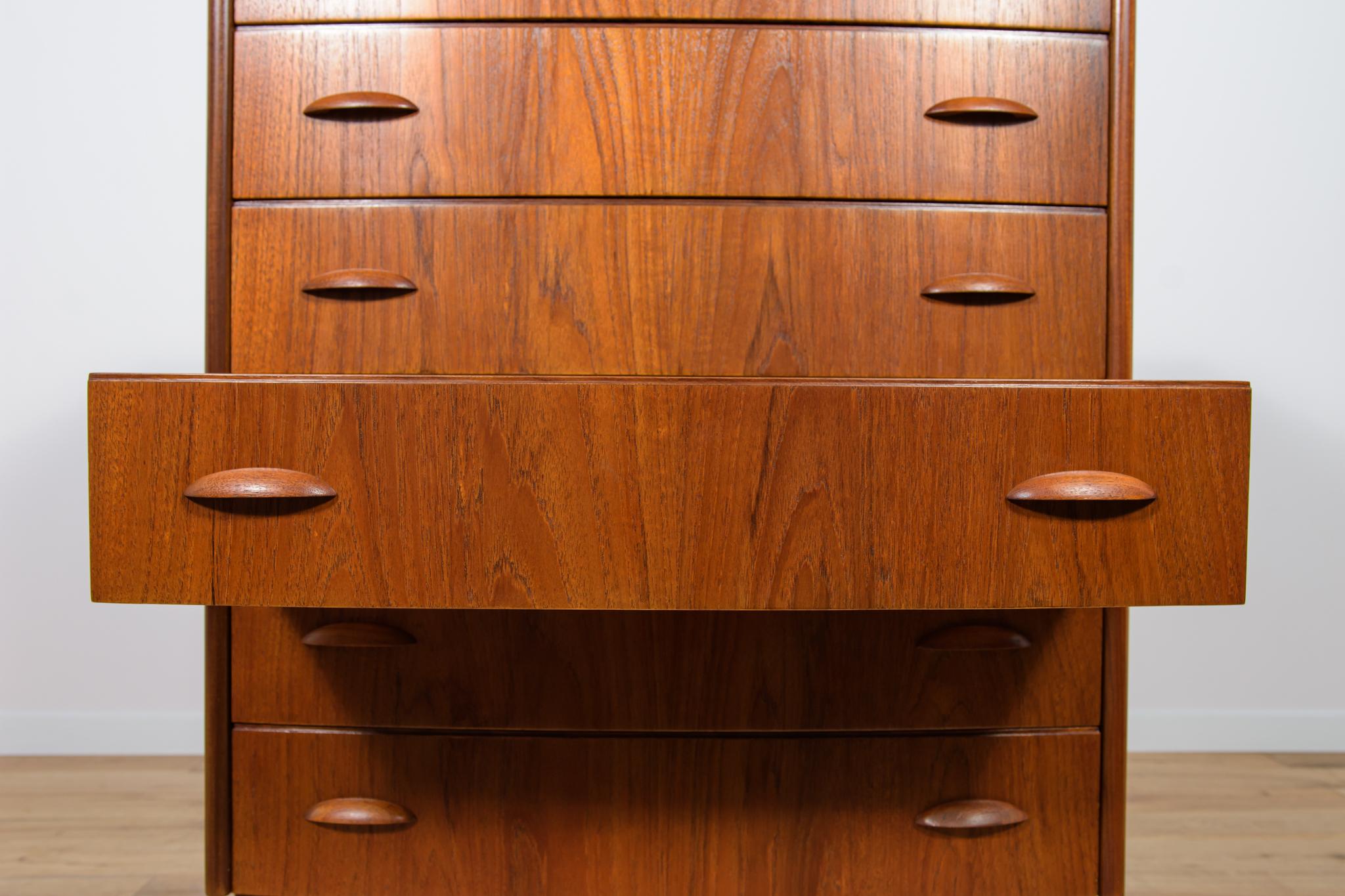 Mid-Century Teak Dresser, Denmark, 1960s For Sale 4