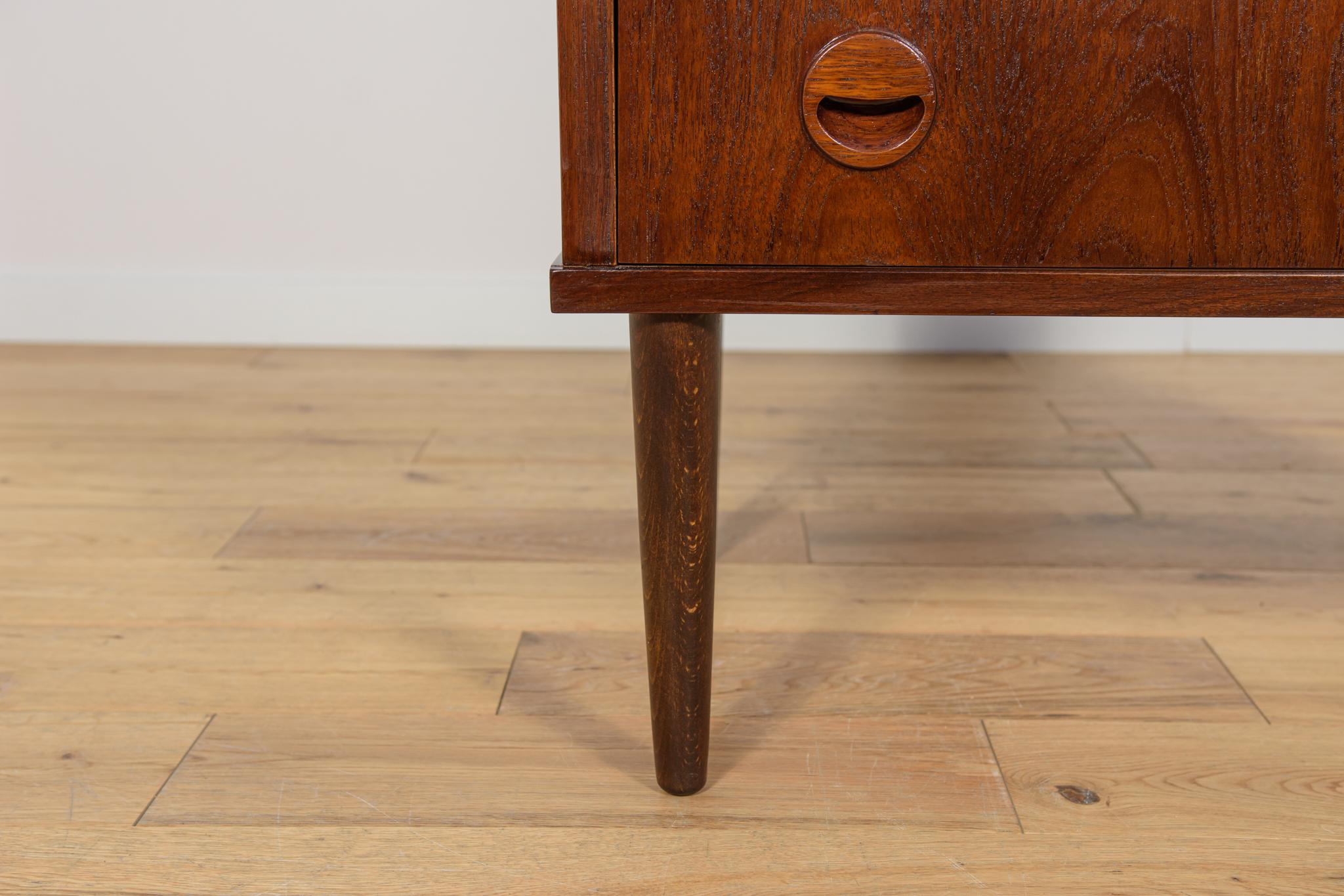 Comò in teak di metà secolo, Danimarca, anni '60 in vendita 5