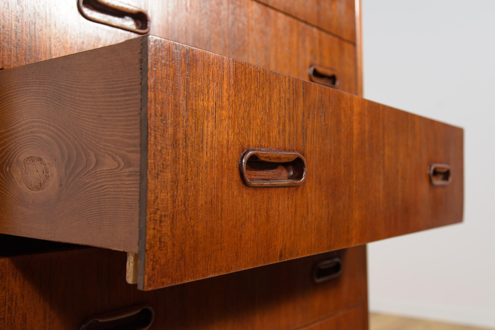 Mid-Century Teak Dresser, Denmark, 1960s For Sale 6