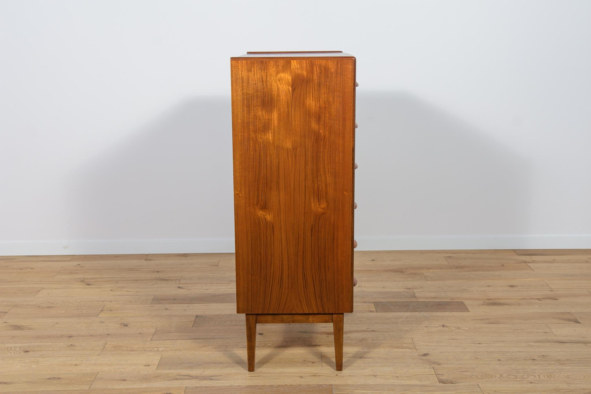 Woodwork Mid-Century Teak Dresser, Denmark, 1960s For Sale