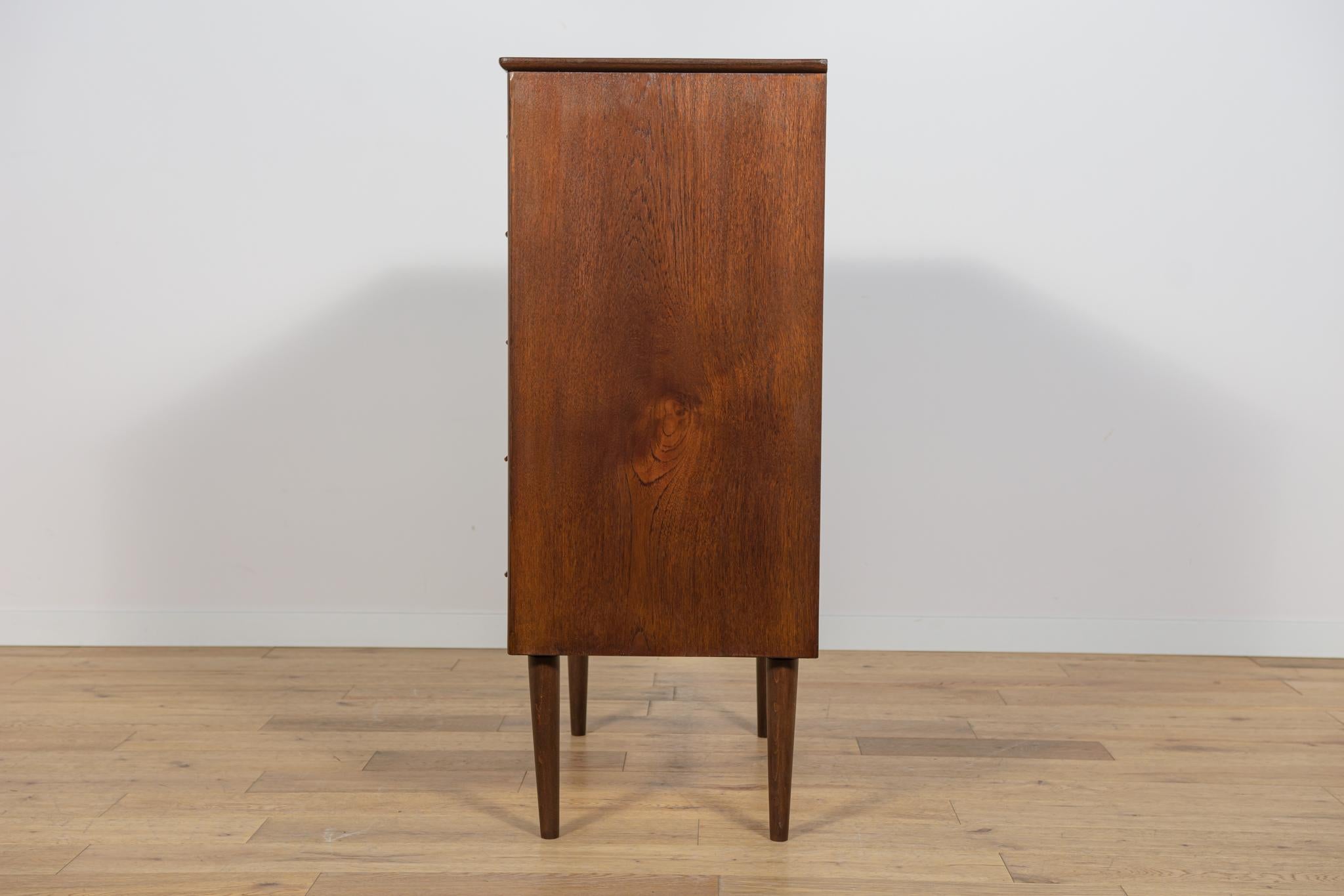 Comò in teak di metà secolo, Danimarca, anni '60 In condizioni ottime in vendita a GNIEZNO, 30