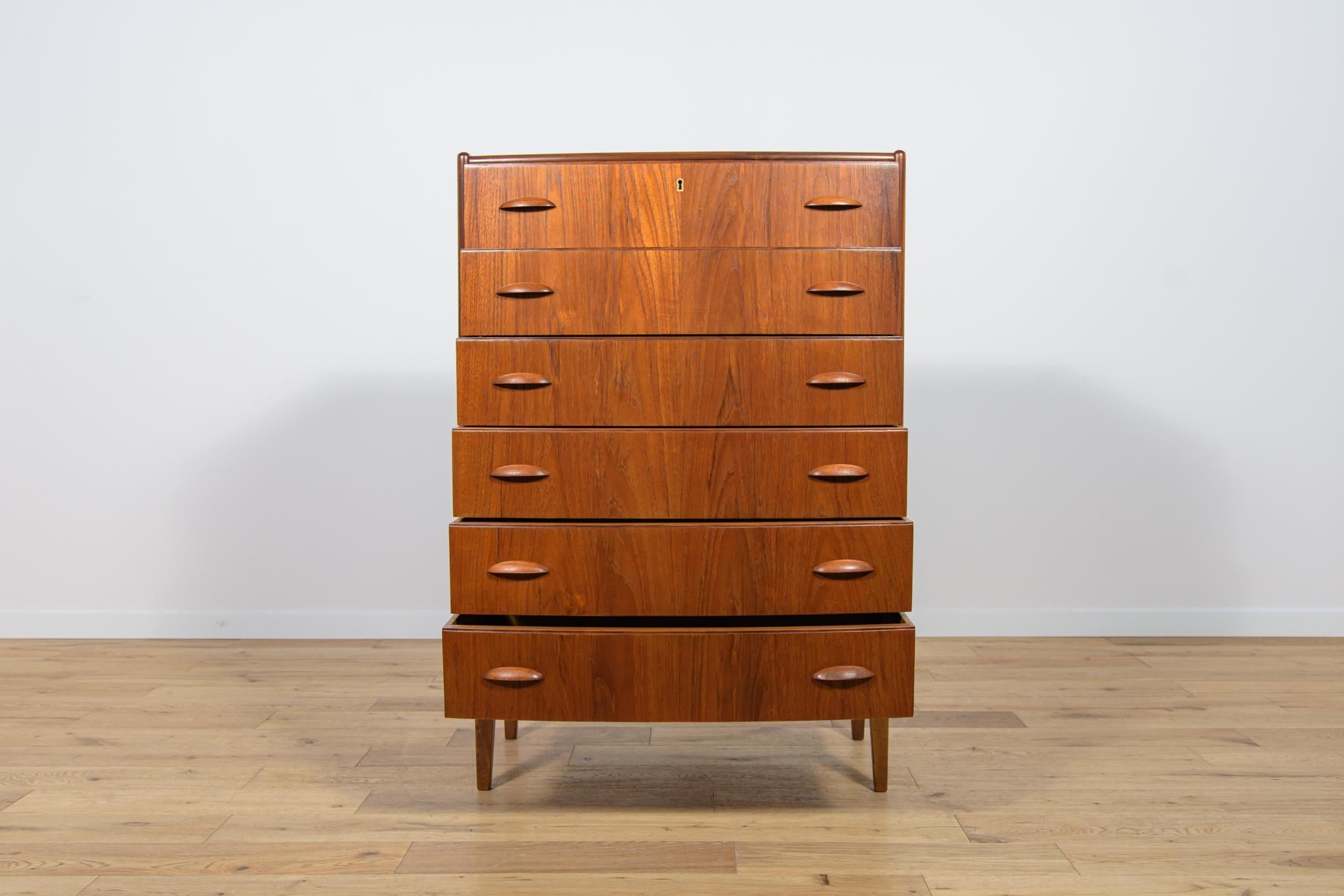 Mid-Century Teak Dresser, Denmark, 1960s For Sale 2