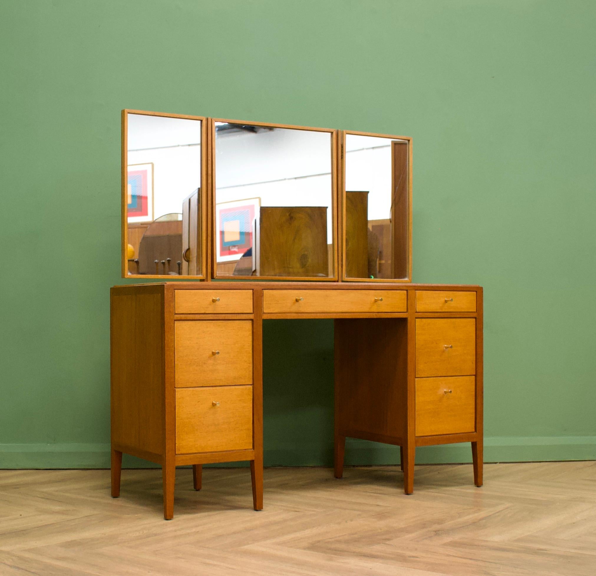 Mid Century Teak Dressing Table by Heals from Loughborough, 1960s 3