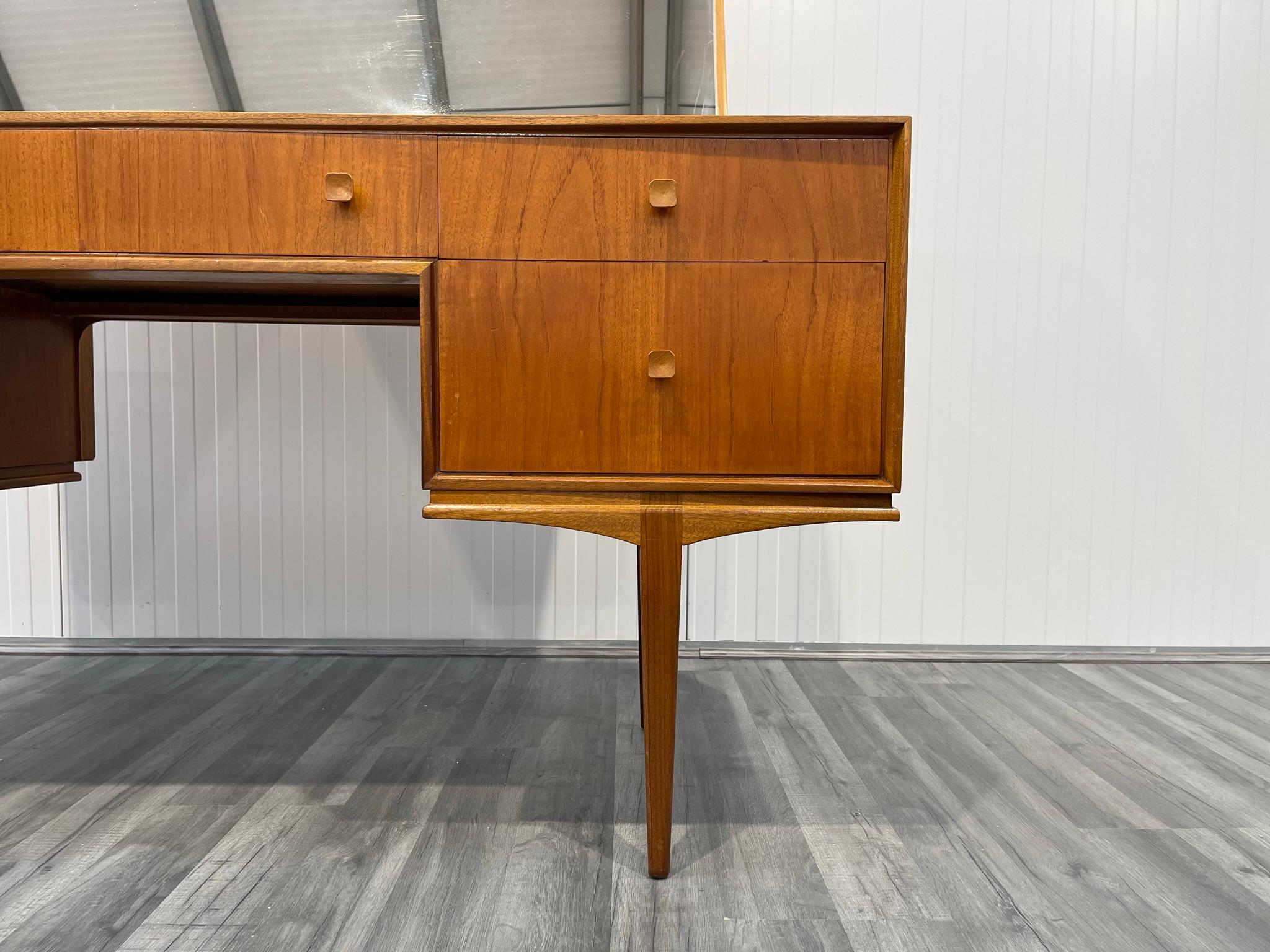 Mid-Century Teak Dressing Table by McIntosh of Kirkcaldy 4