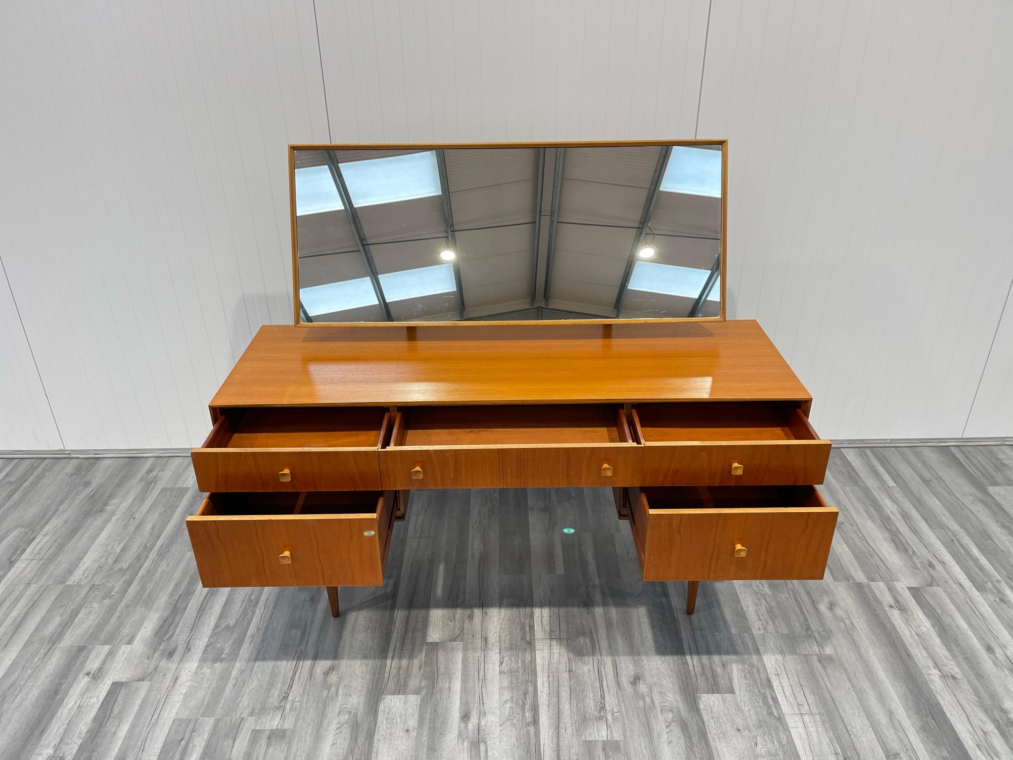 Mid-Century Teak Dressing Table by McIntosh of Kirkcaldy 2